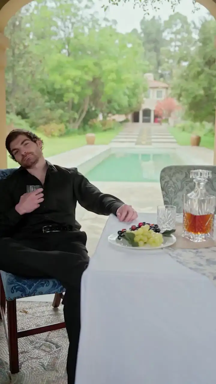 Episodio 15 de Amor bajo contrato