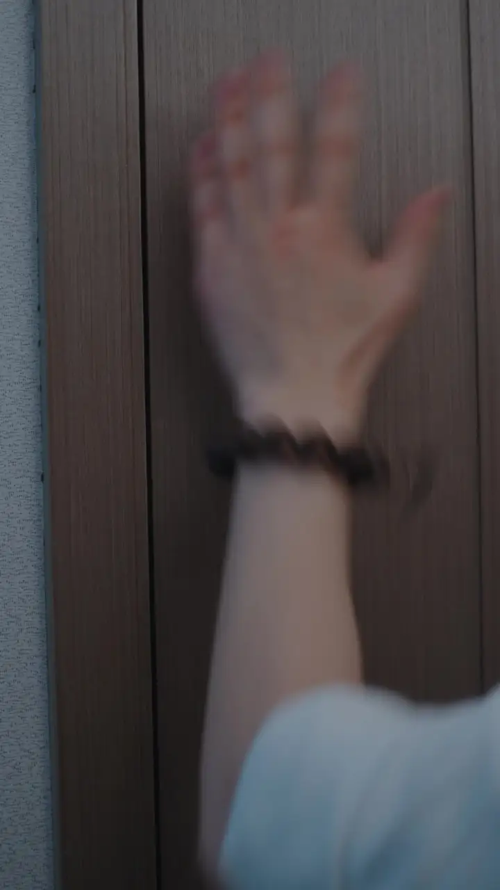 Episodio 1 de Arrodíllate por el Regreso de mi Insensata Esposa