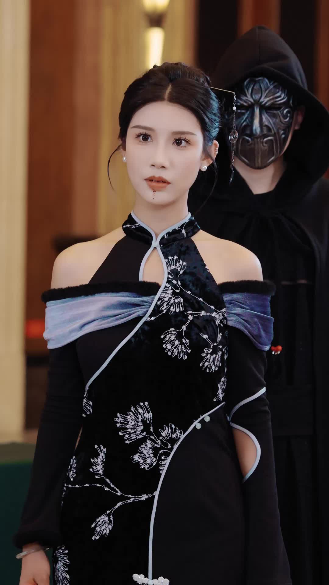 Episodio 35 de ¡Arrodíllense, la pequeña inmortal regresó!