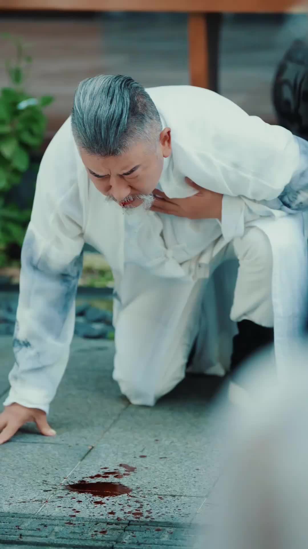 Episodio 8 de ¡Arrodíllense, la pequeña inmortal regresó!