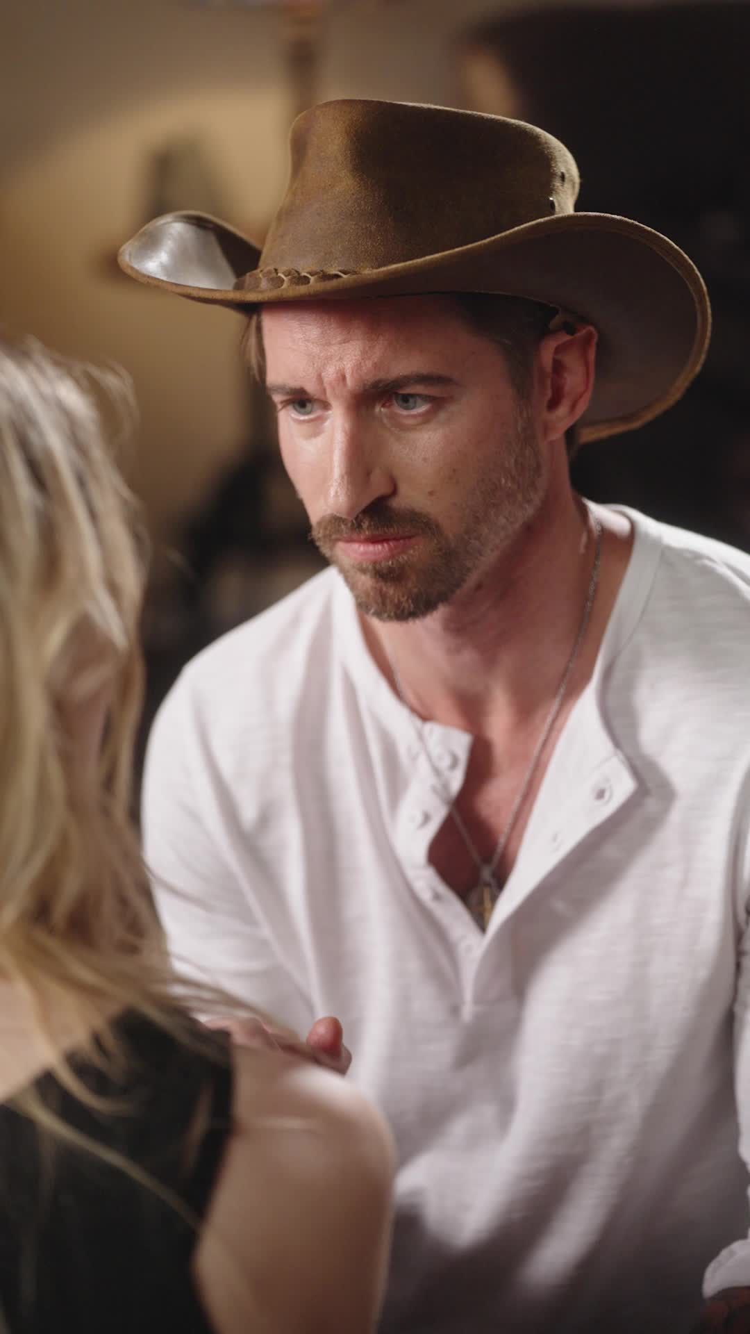 Episodio 25 de Atada por el Amor de un Vaquero