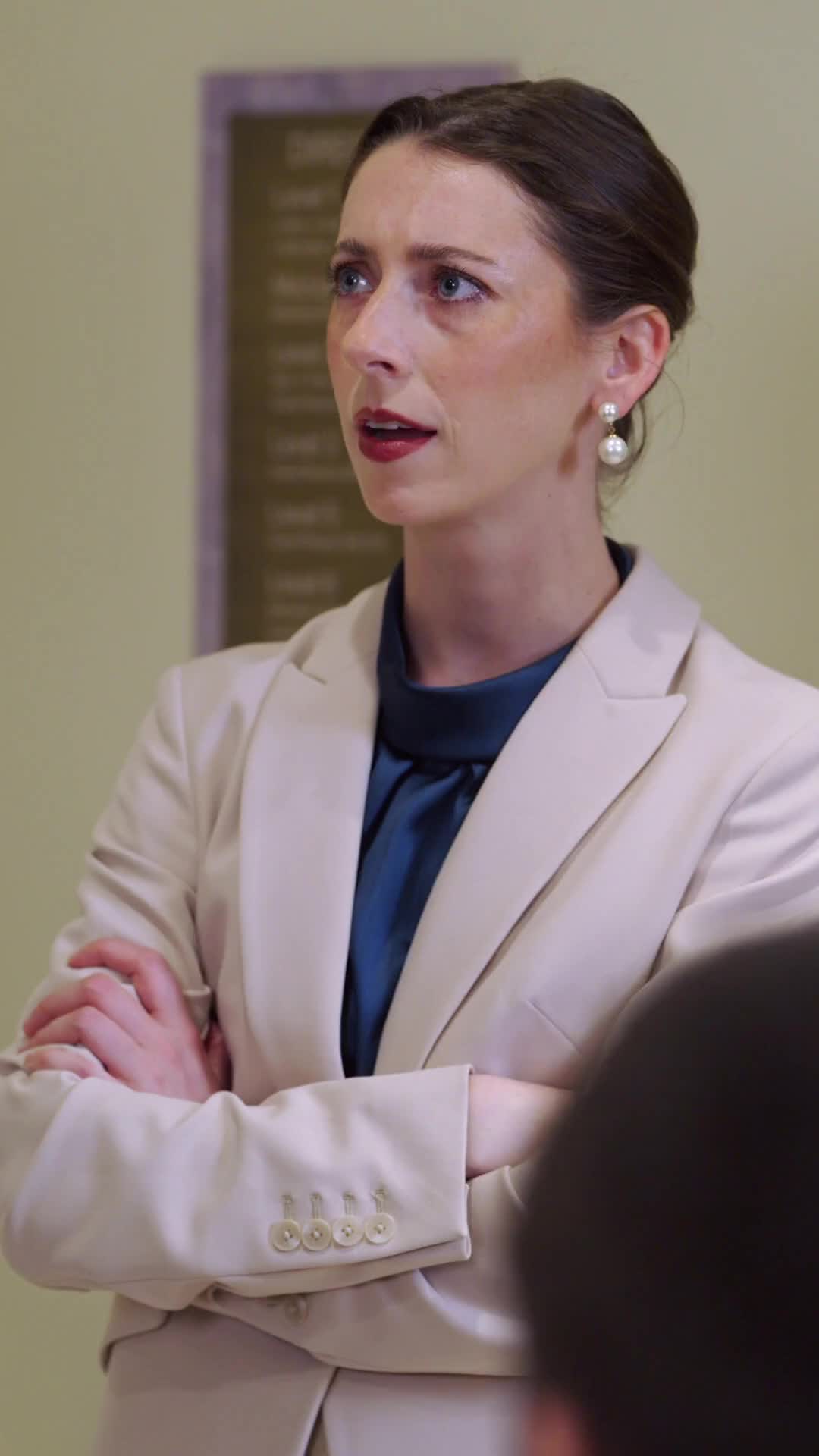 Episodio 43 de Boda cancelada, la reina sigue adelante