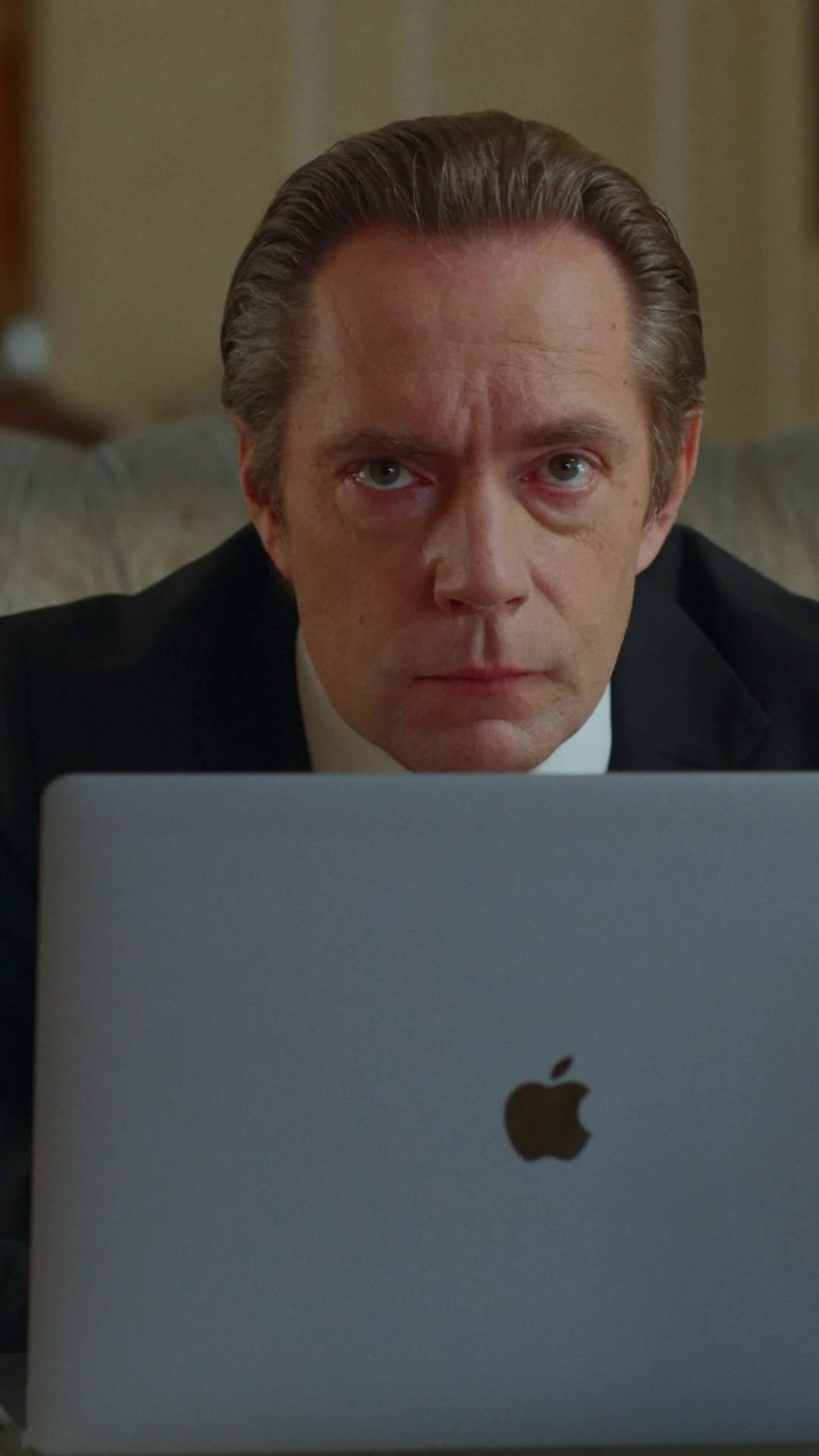 Episodio 8 de Cómo atrapar al hijo del presidente