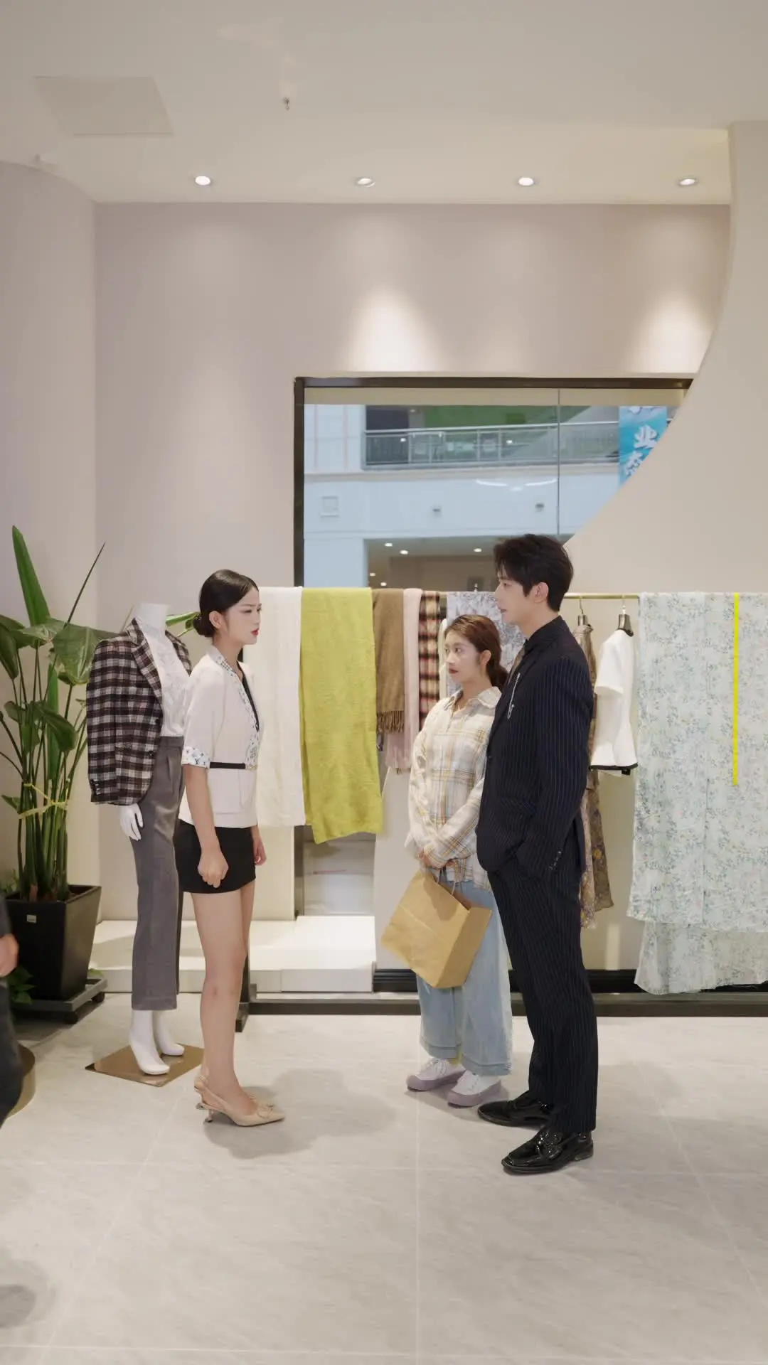 Episodio 27 de De chica campesina a reina del hotel