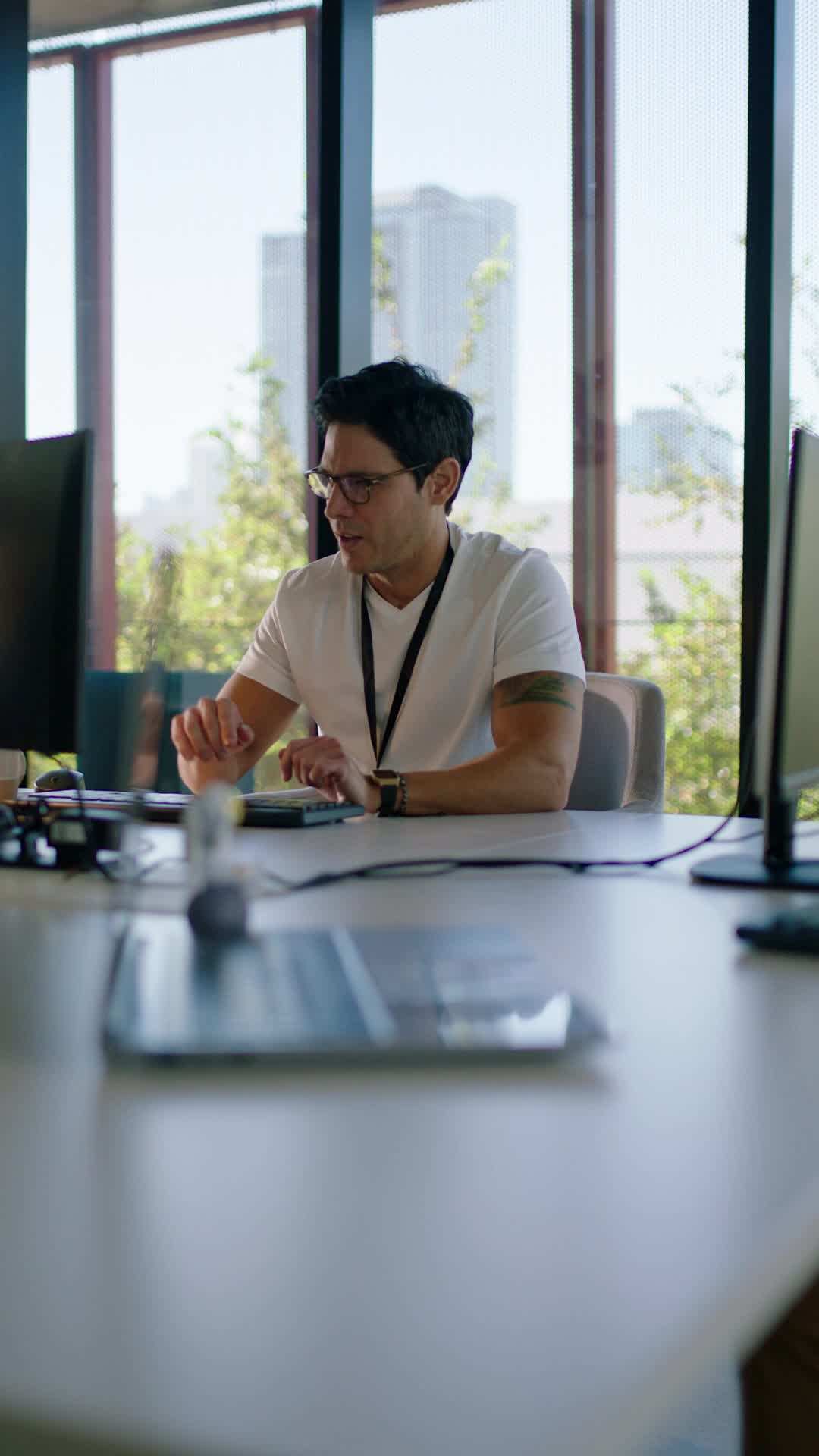 Episodio 3 de Despediste a un Genio Tecnológico