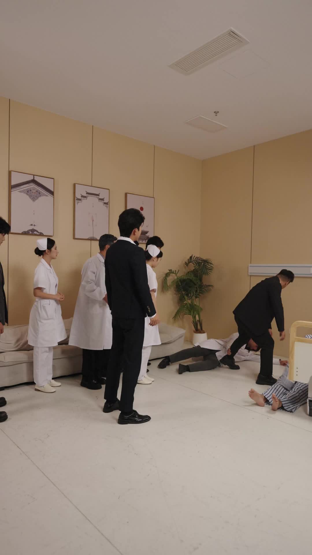 Episodio 11 de Despertar: El Mundo Le Espera
