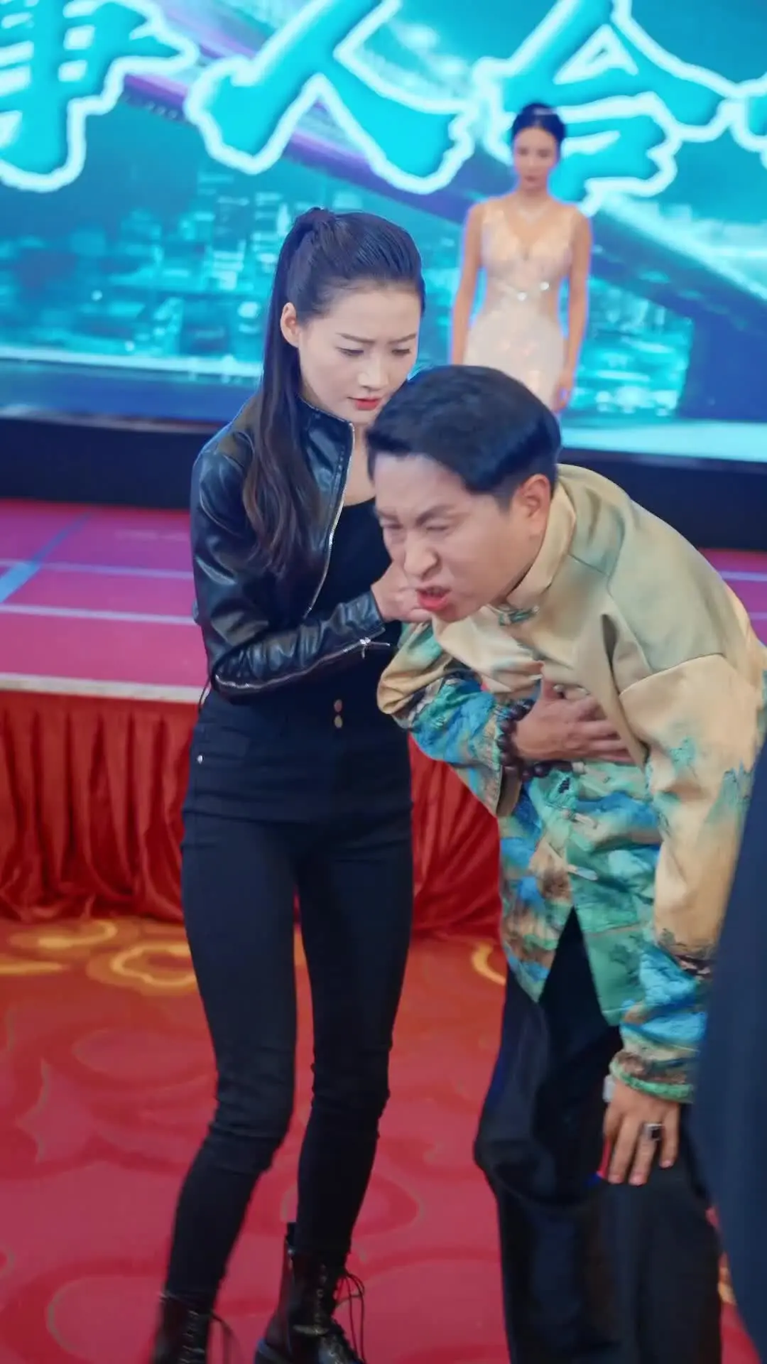 Episodio 16 de Despierta el esposo mantenido