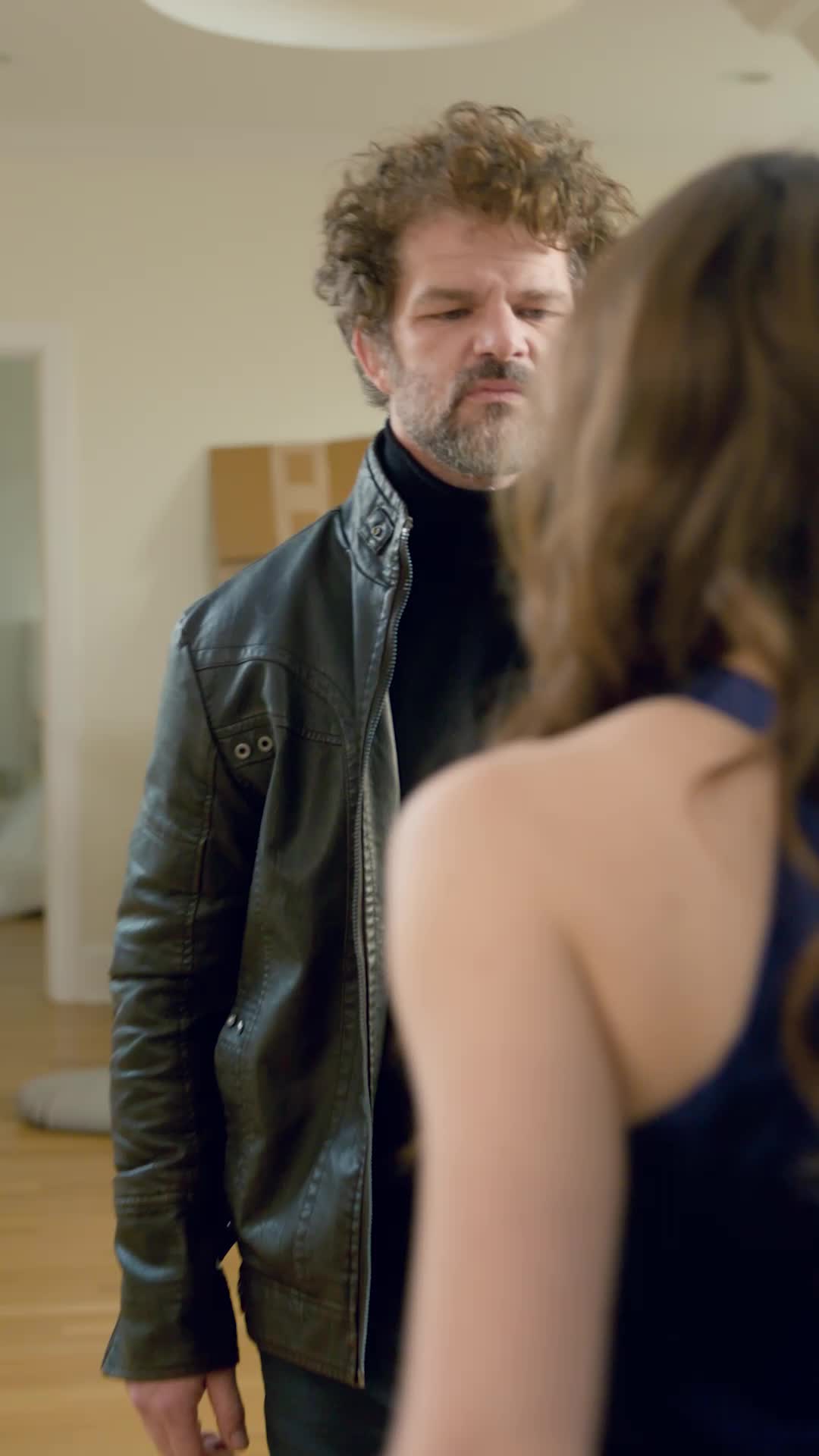 Episodio 50 de Después del divorcio, soy consentida por tres hermanos