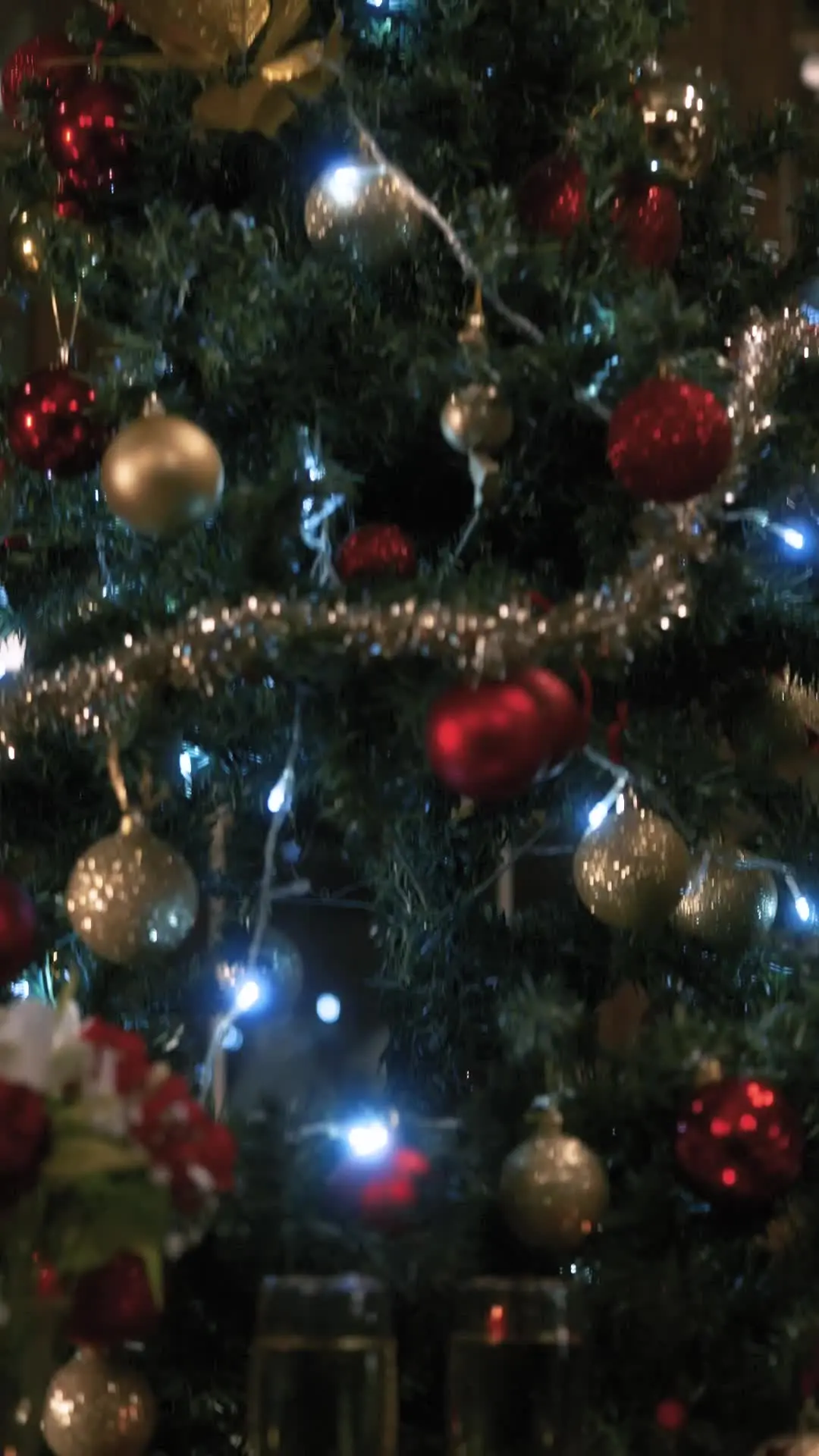 Episodio 3 de Dinero, Armas y Feliz Navidad