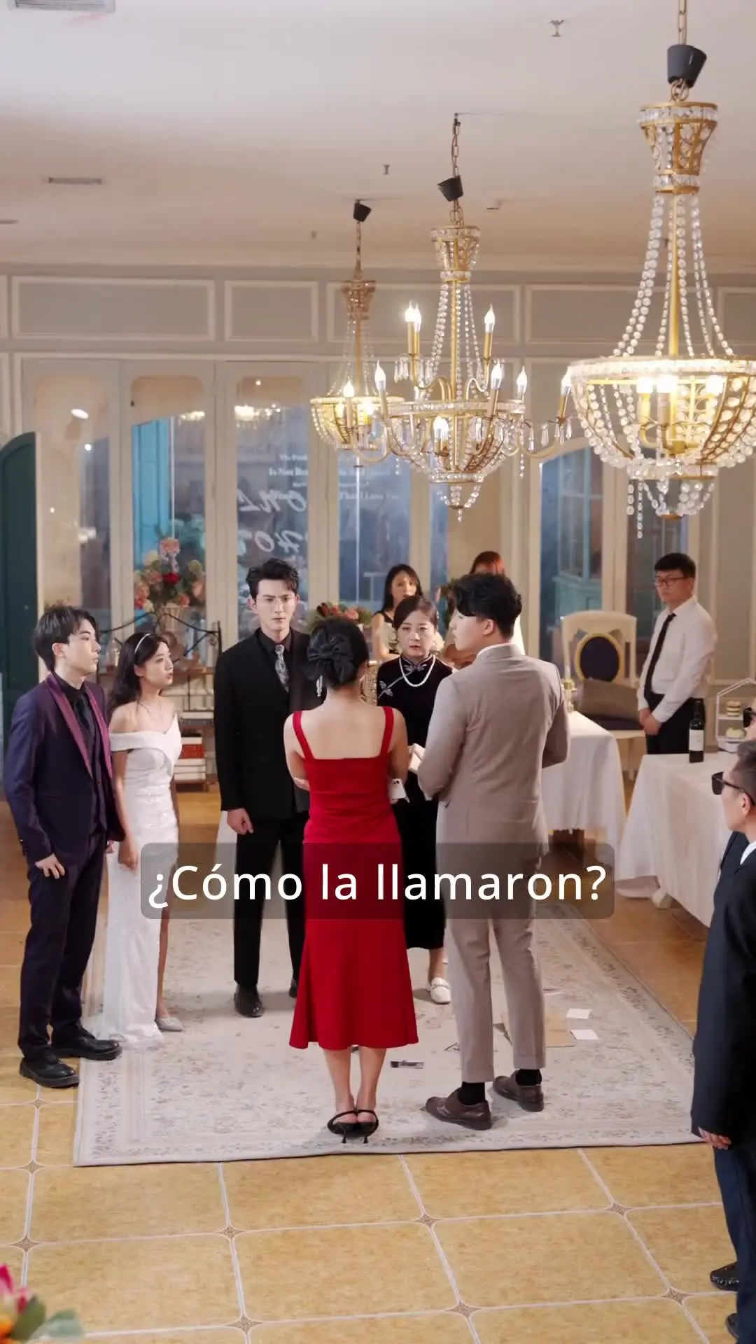 Episodio 13 de Divorciada y Ahora Nieta de un Multimillonario
