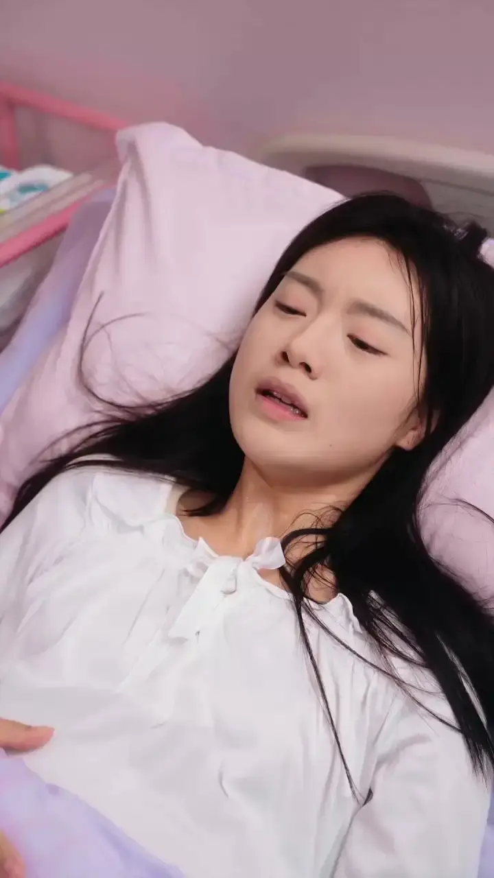 Episodio 12 de Divorcio el día del parto