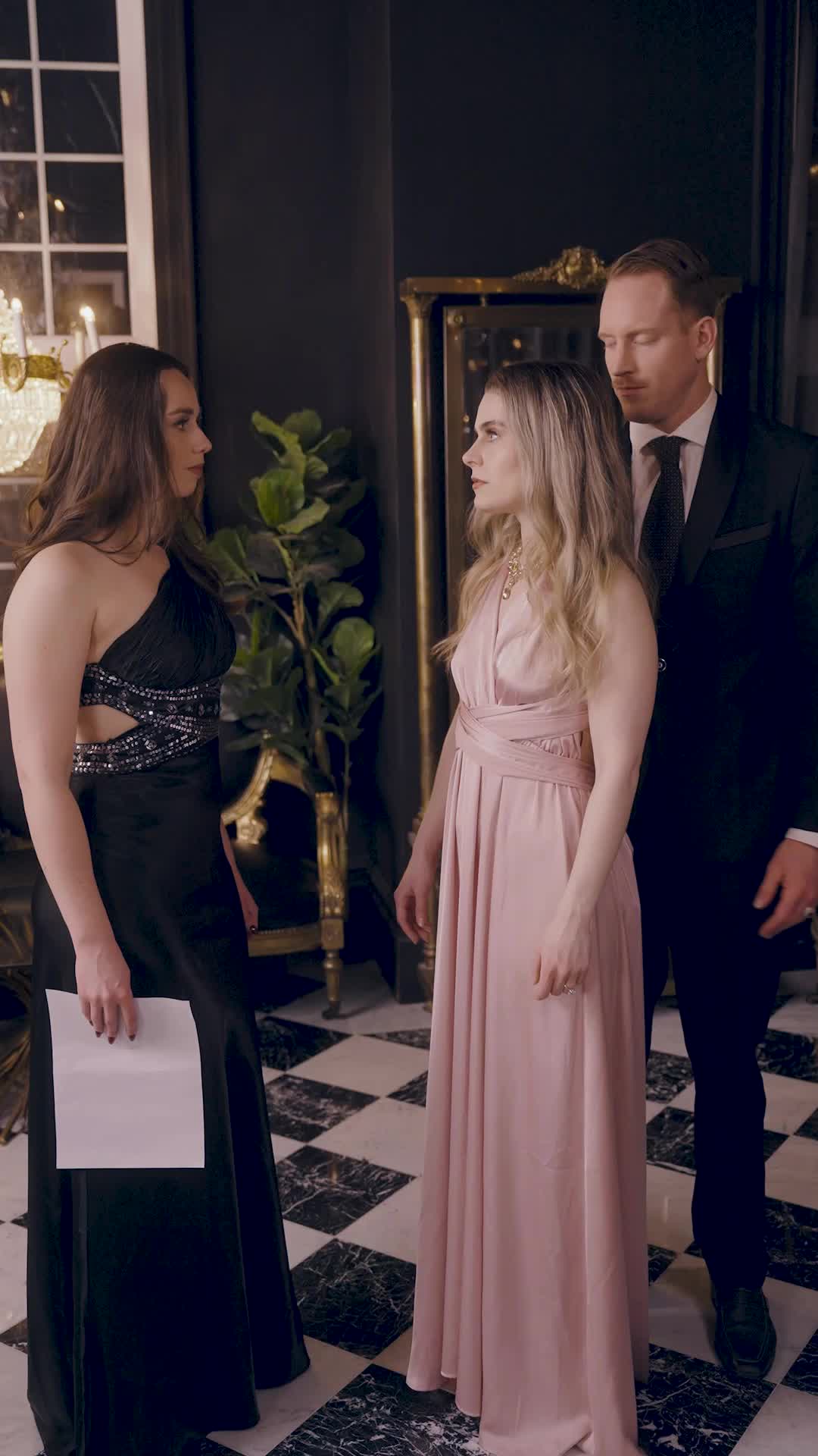 Episodio 49 de Doble de ella, problema de él