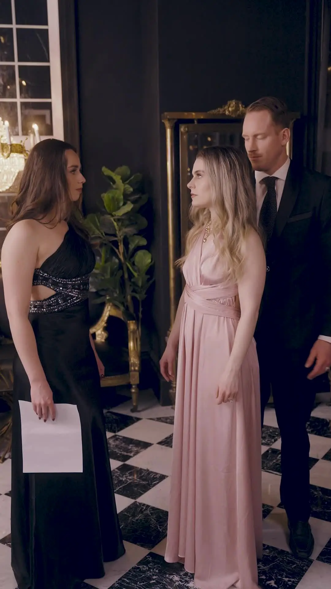 Episodio 49 de Doble de ella, problema de él