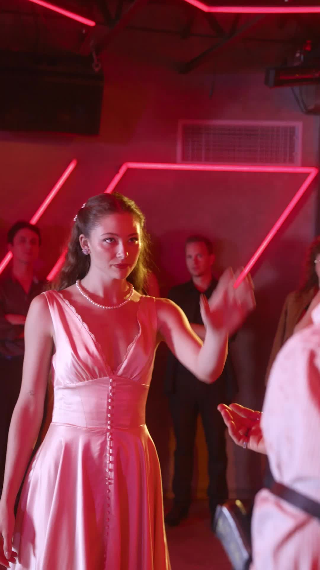 Episodio 16 de El amor es una danza peligrosa