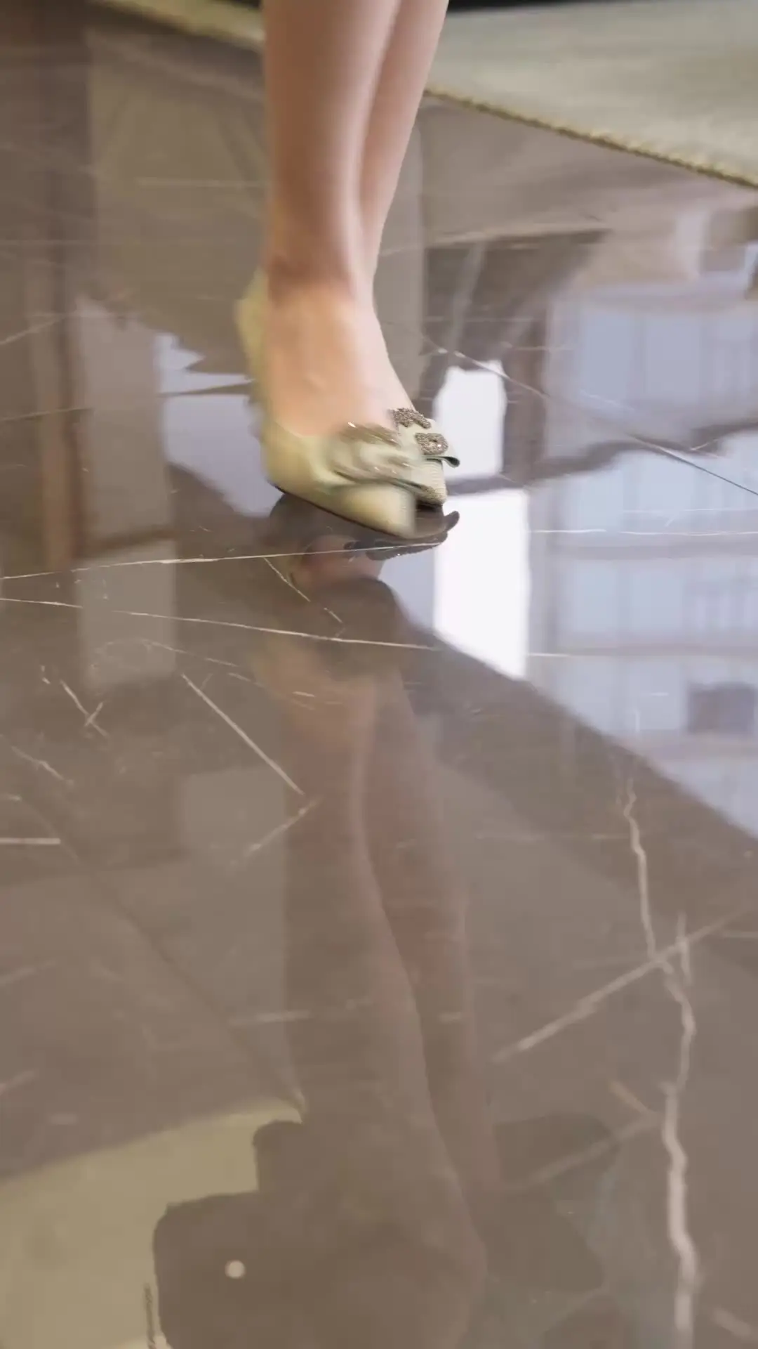 Episodio 23 de El amor la encontró en París