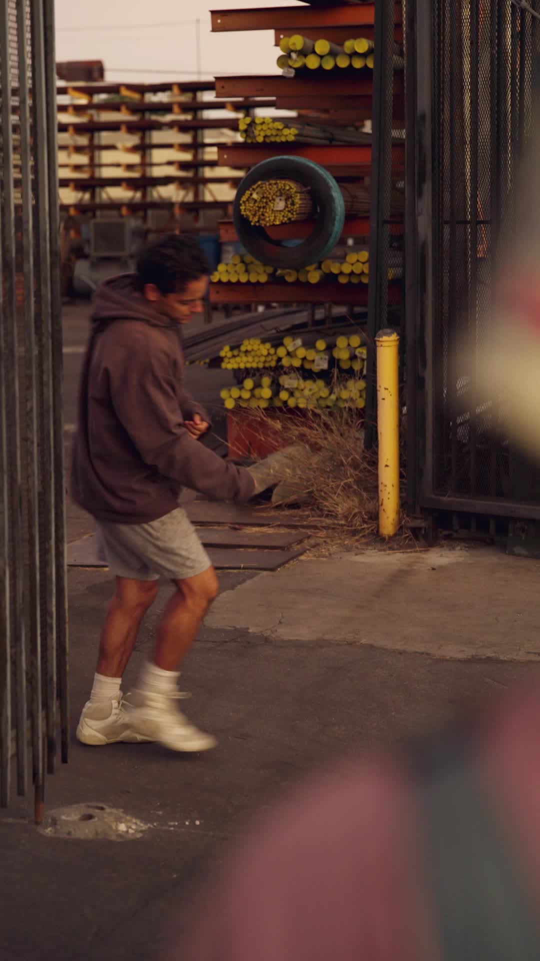 Episodio 2 de El bastardo Rey de la Jaula