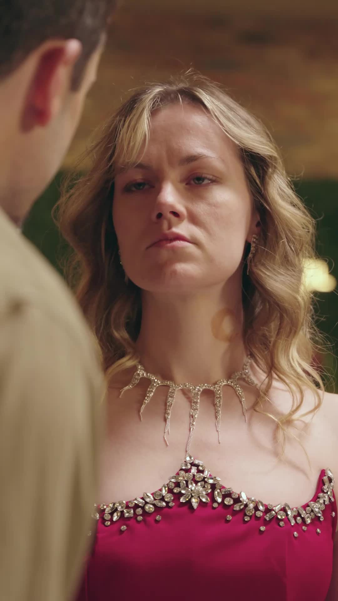 Episodio 40 de El divorcio me separó del Alfa, pero aún sigo brillando