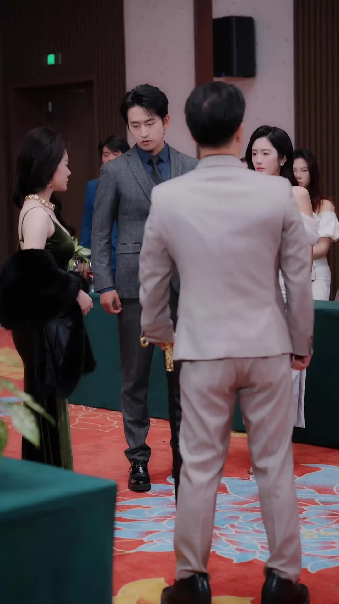 Episodio 57 de El divorcio que sacudió al mundo