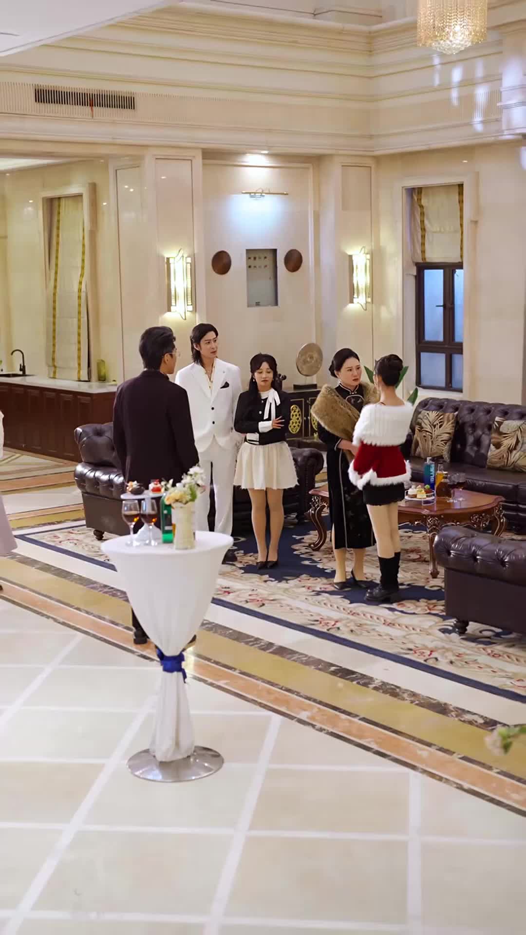 Episodio 13 de El juego del poder y la seducción
