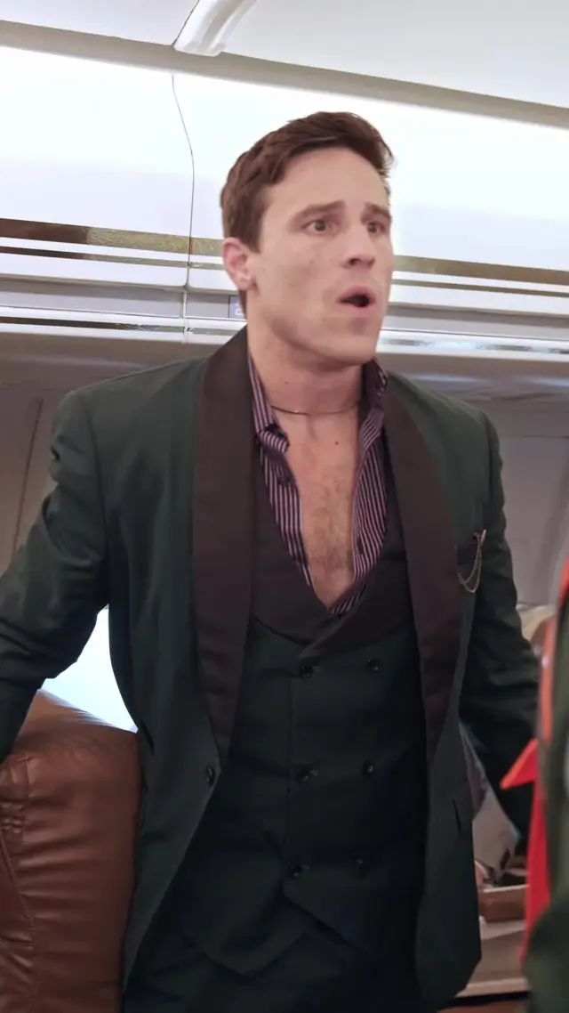 Episodio 16 de El multimillonario oculto en primera clase