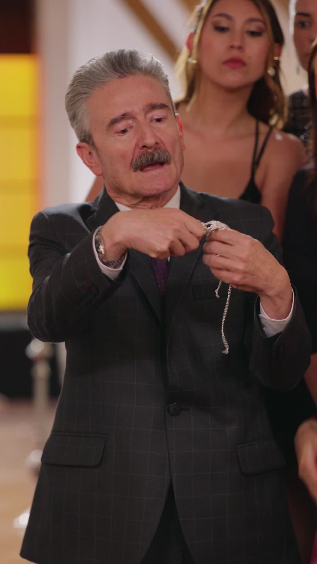 Episodio 19 de El Regreso De La Reina