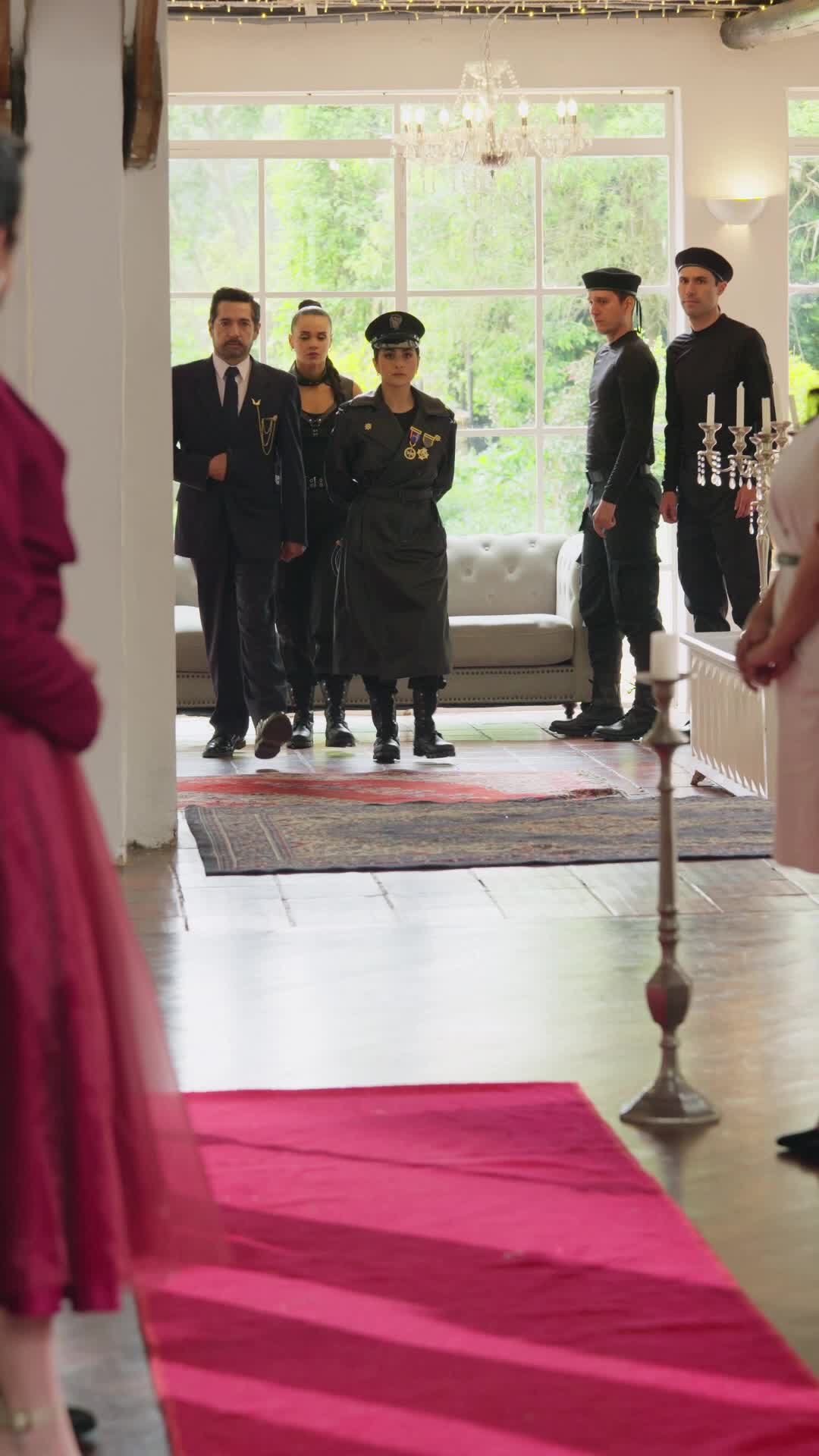 Episodio 23 de El Regreso De La Reina