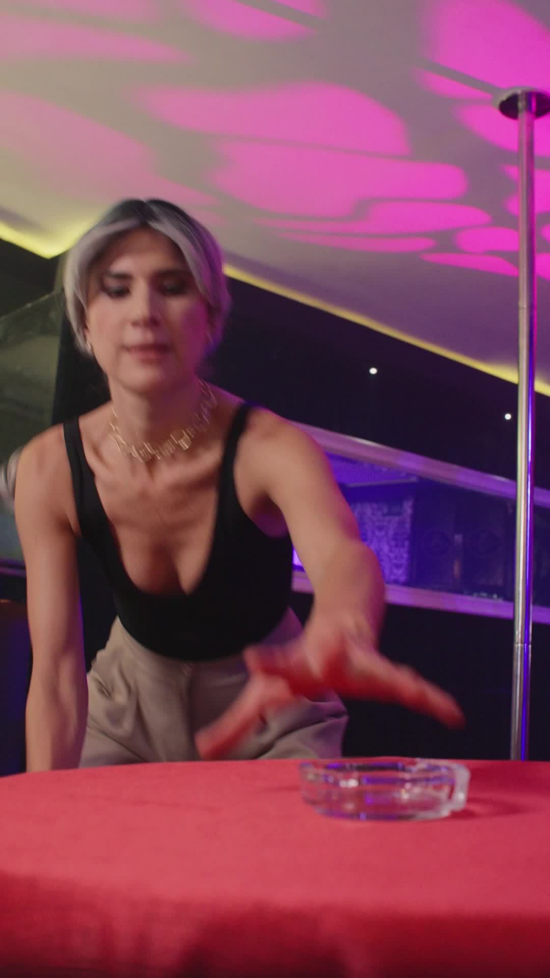 Episodio 37 de El Regreso De La Reina