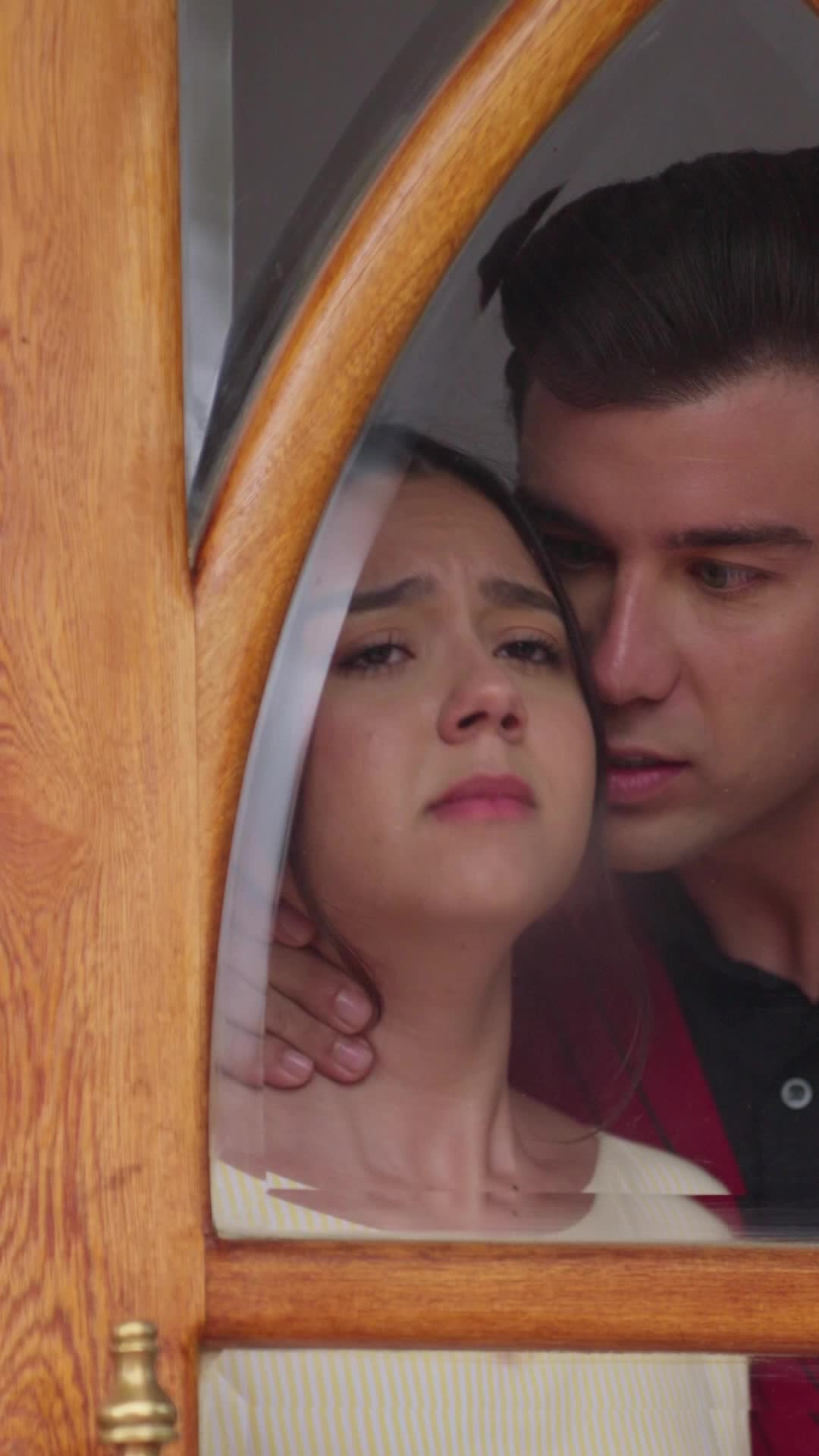 Episodio 6 de El Regreso De La Reina