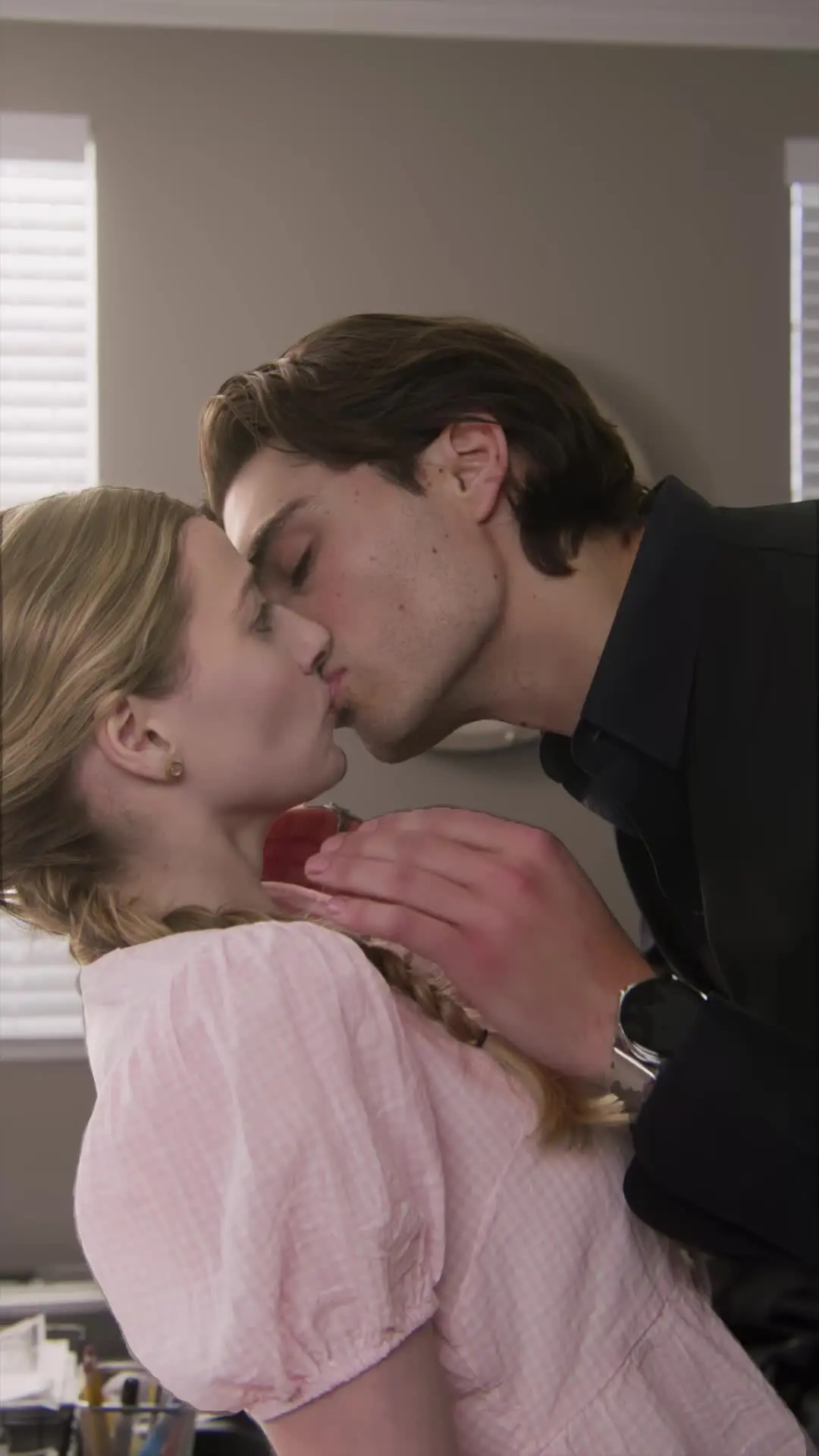 Episodio 9 de El Rey Alfa y Su Novia Virgen