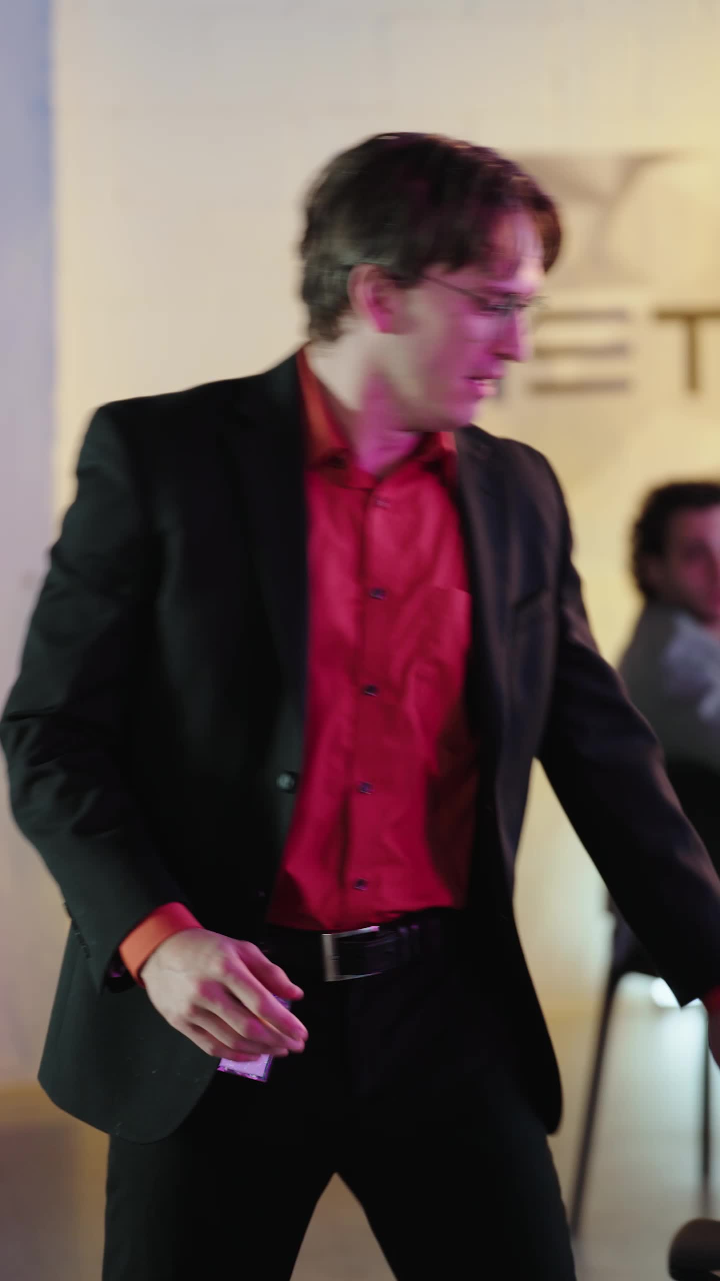 Episodio 11 de El trono del hacker: venganza digital