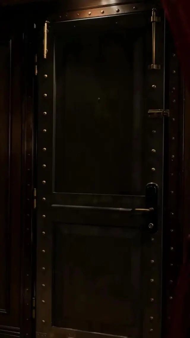 Episodio 10 de Encerrada por el jefe de la mafia