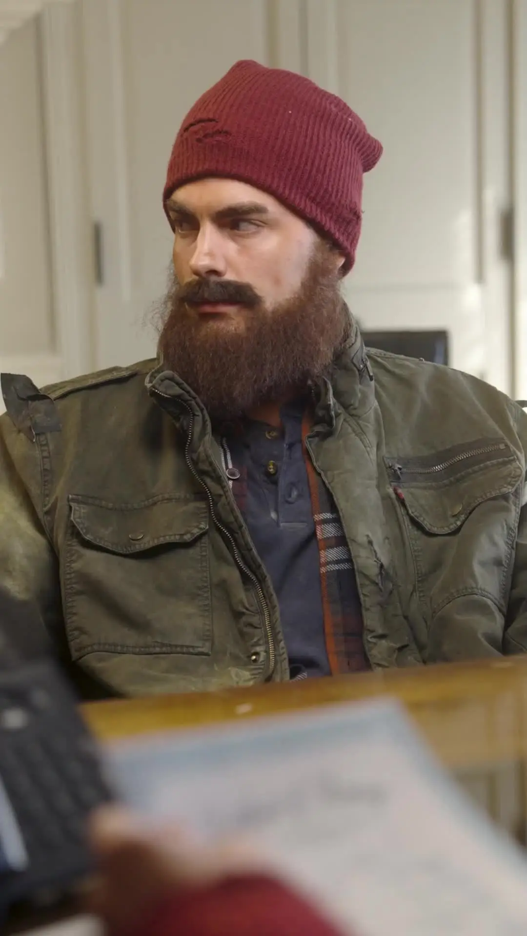 Episodio 6 de Encontré un Marido Multimillonario Sin Hogar para Navidad