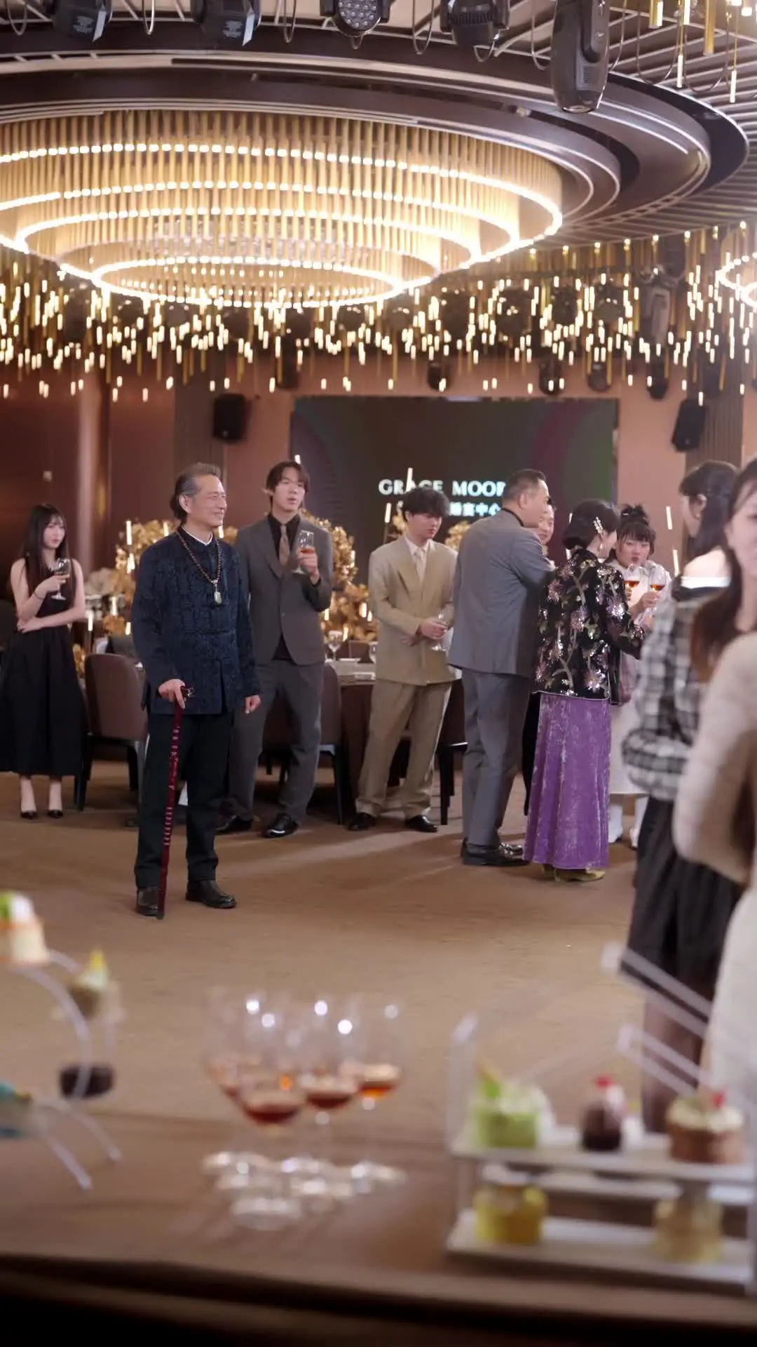 Episodio 51 de Esposo pegajoso, esposa de dos caras