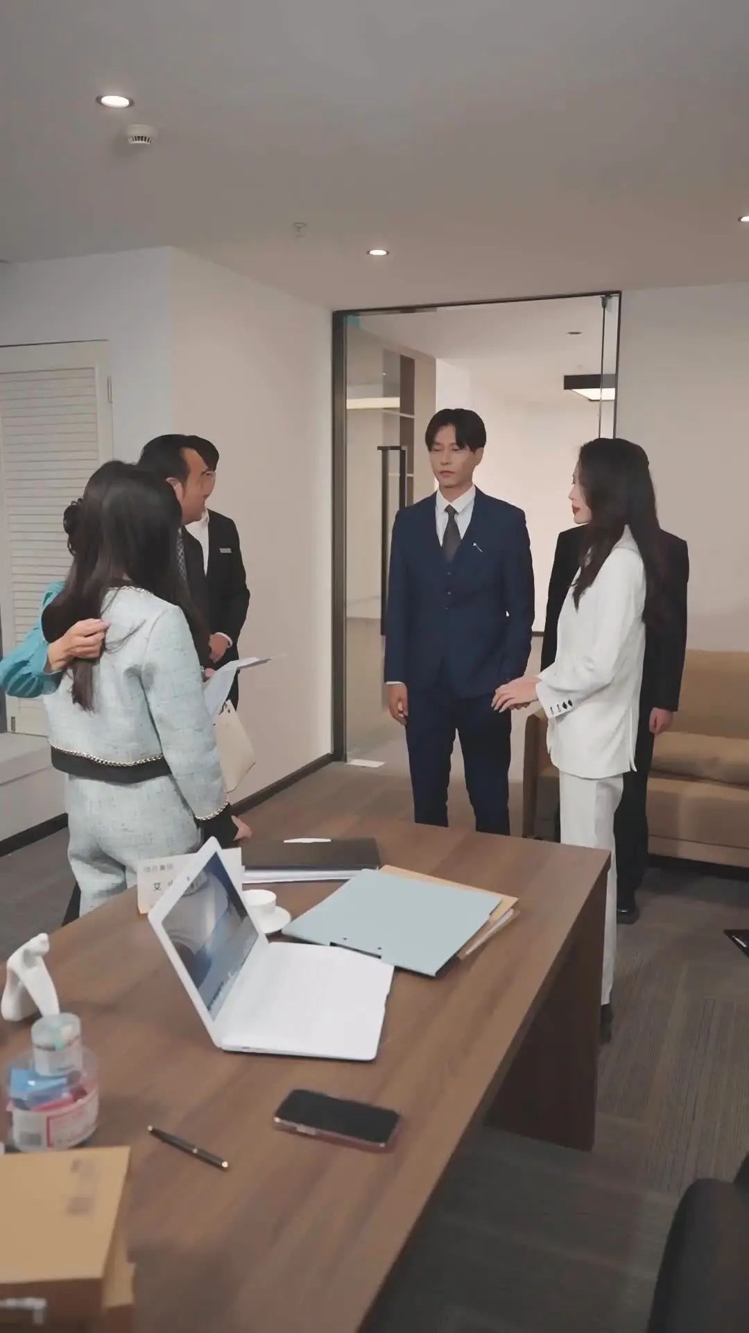 Episodio 81 de Frenesí de Matrimonio Relámpago del CEO