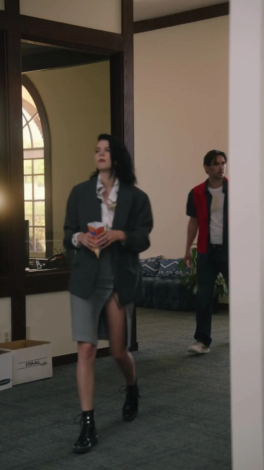 Episodio 21 de Hey jefe, su empresa está siendo bombardeada