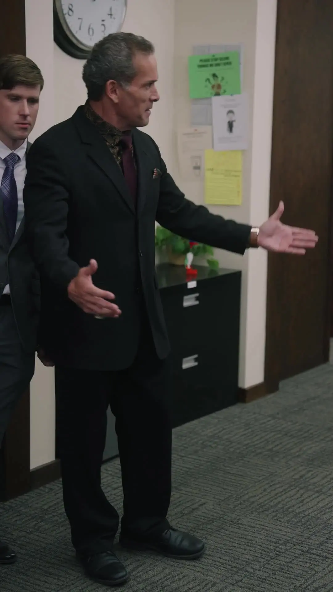 Episodio 32 de Hey jefe, su empresa está siendo bombardeada