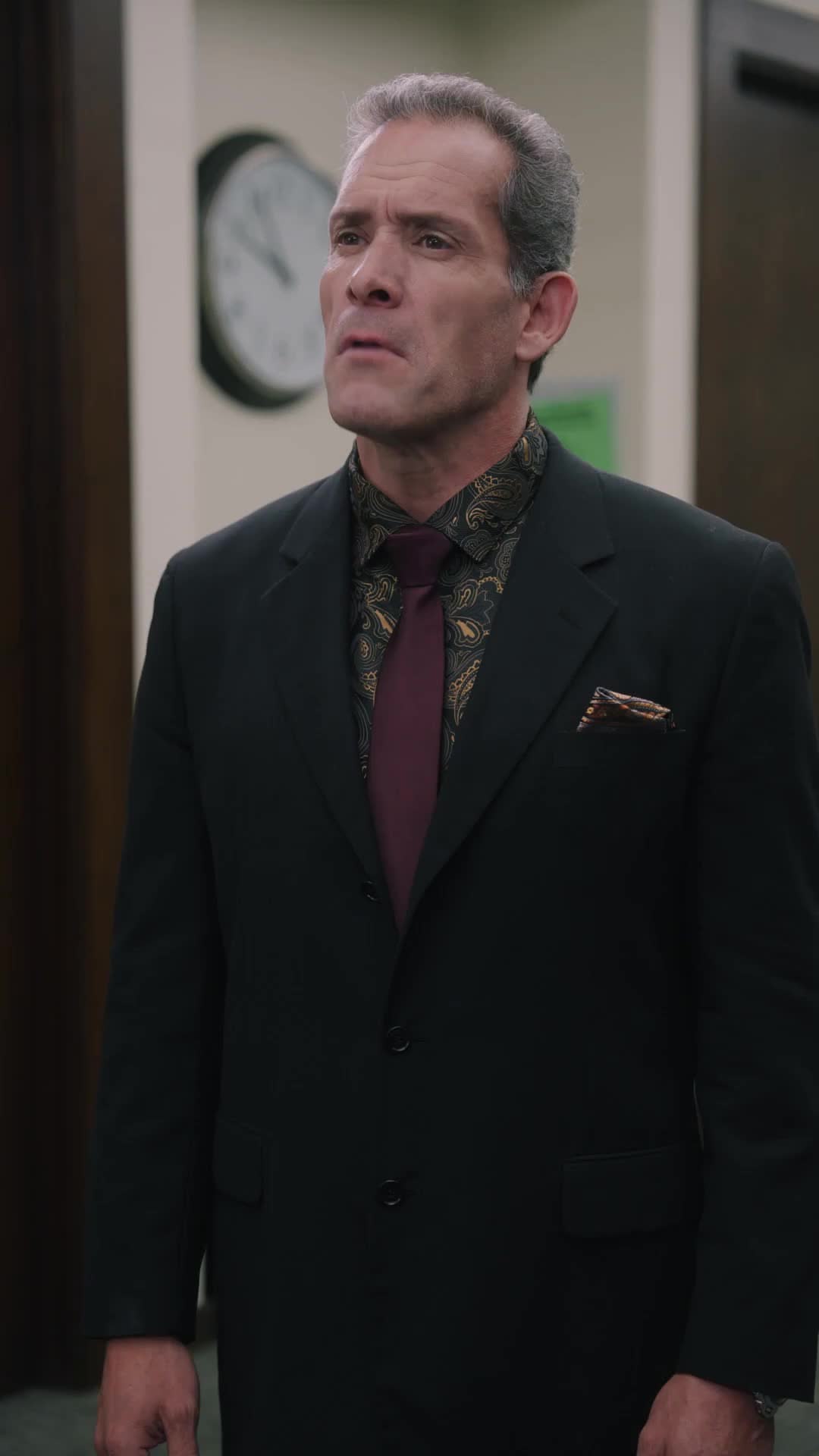 Episodio 45 de Hey jefe, su empresa está siendo bombardeada