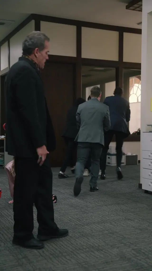 Episodio 61 de Hey jefe, su empresa está siendo bombardeada