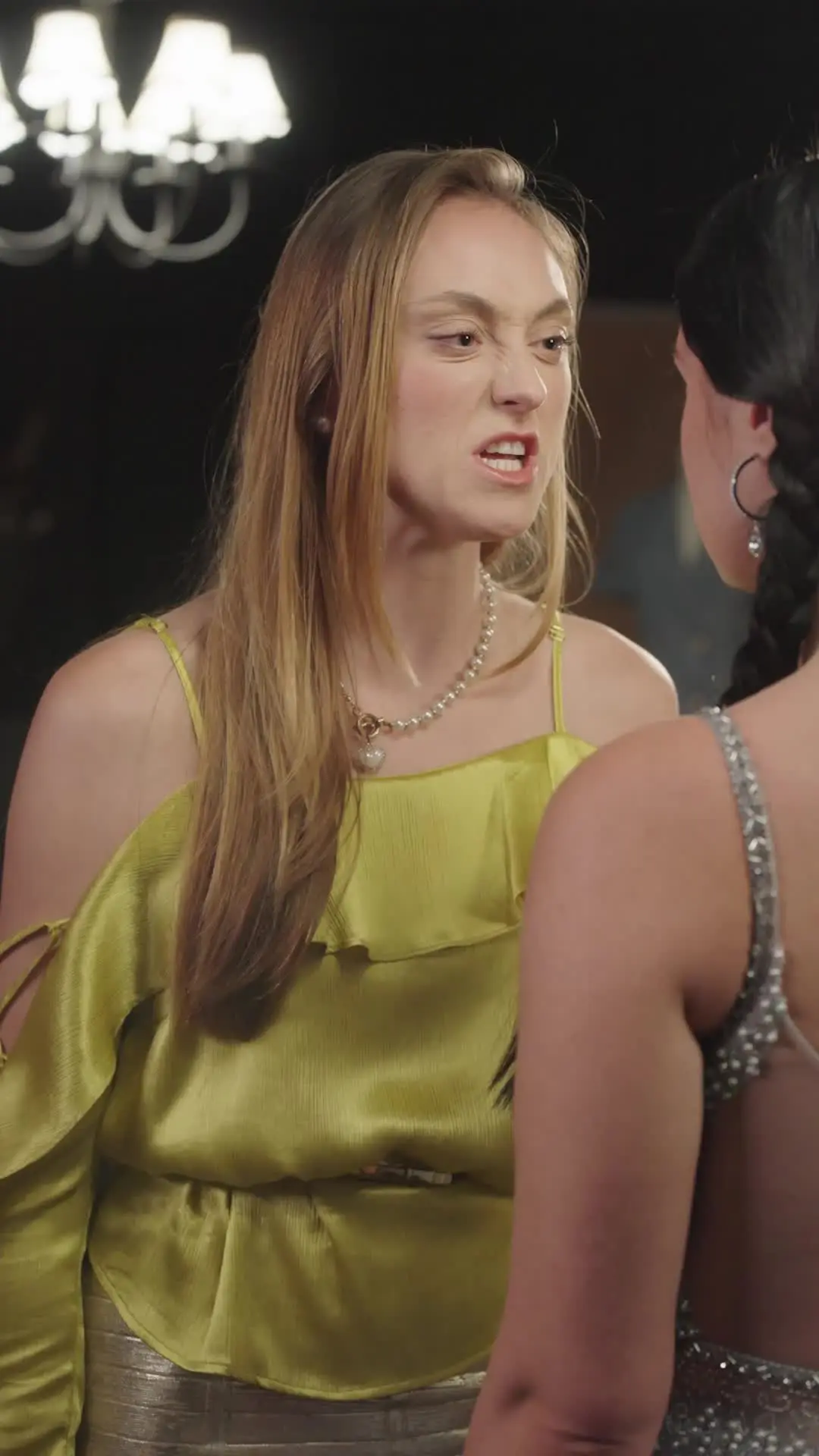 Episodio 7 de Hillbilly Girlie Se Casa con un Multimillonario