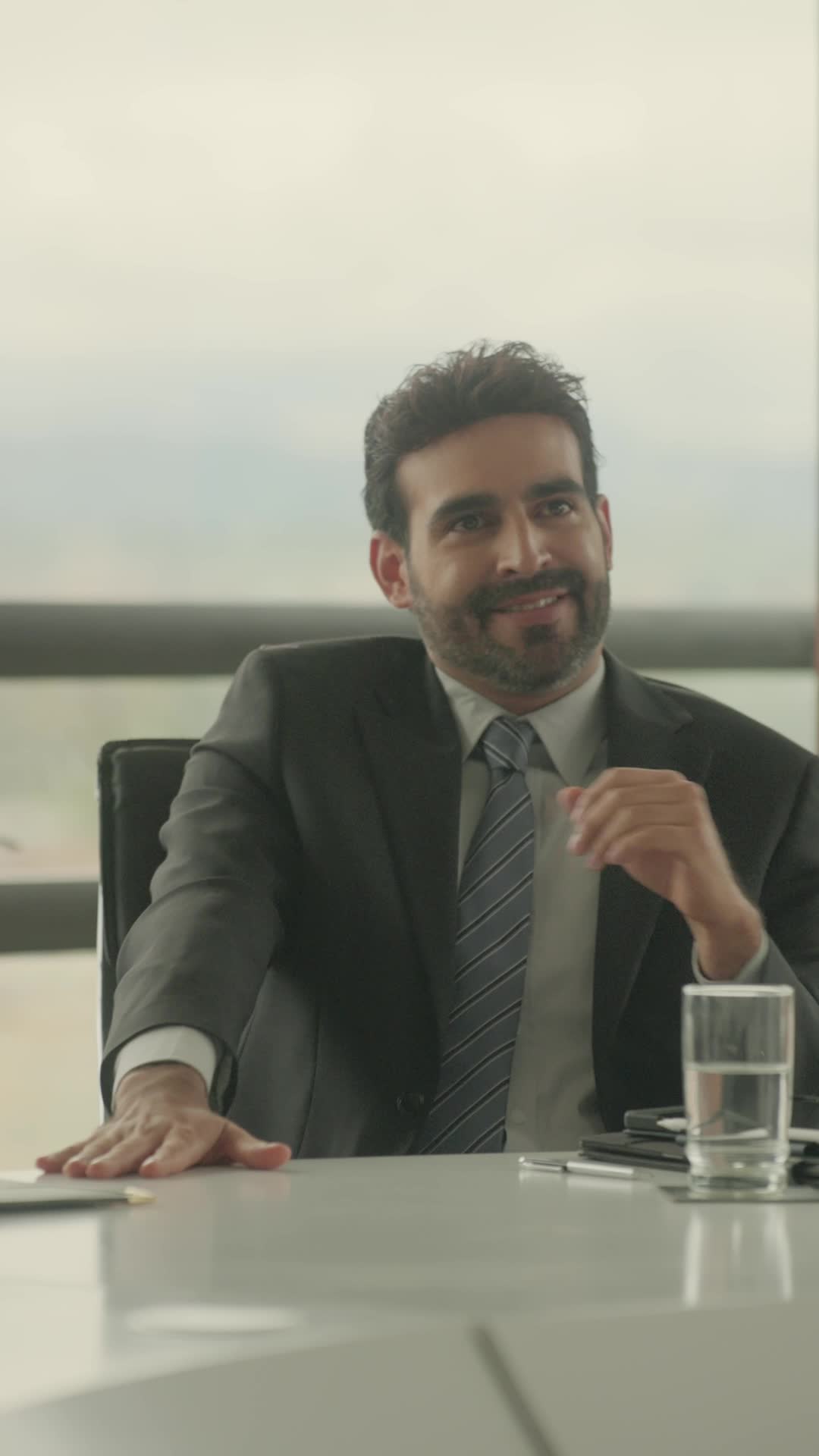 Episodio 52 de La doble vida de mi esposo multimillonario