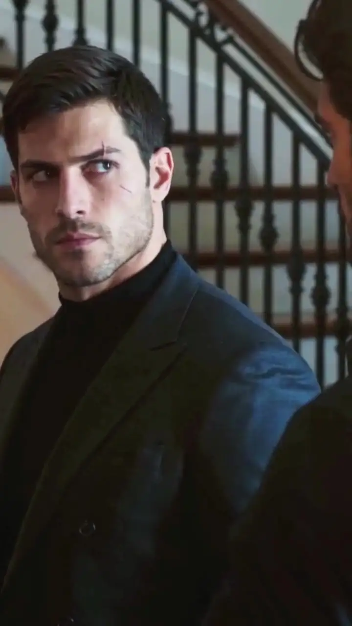 Episodio 9 de La esposa fugitiva de los reyes gemelos de la mafia