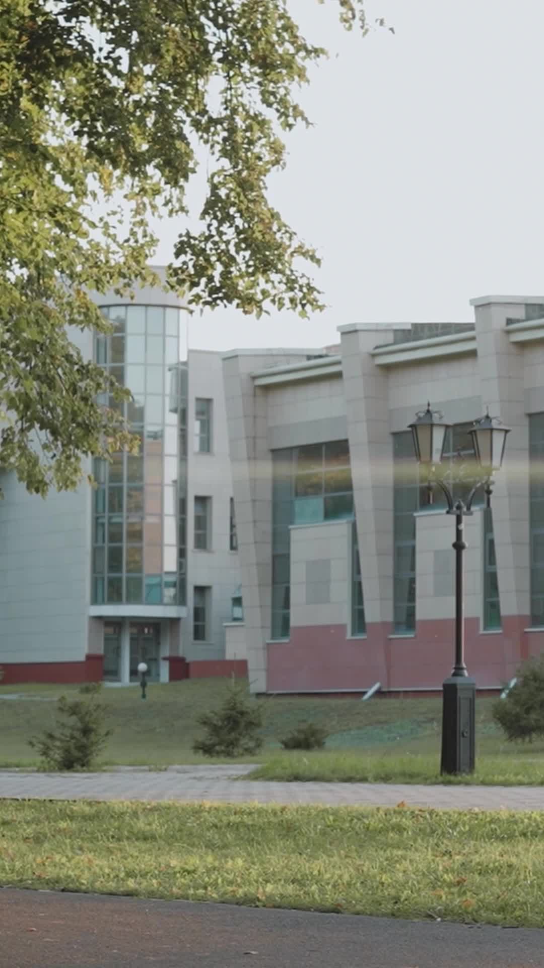 Episodio 6 de La heredera perdida de la secundaria Kingston