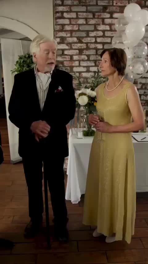 Episodio 49 de La Madre Sustituta Virgen del Billonario
