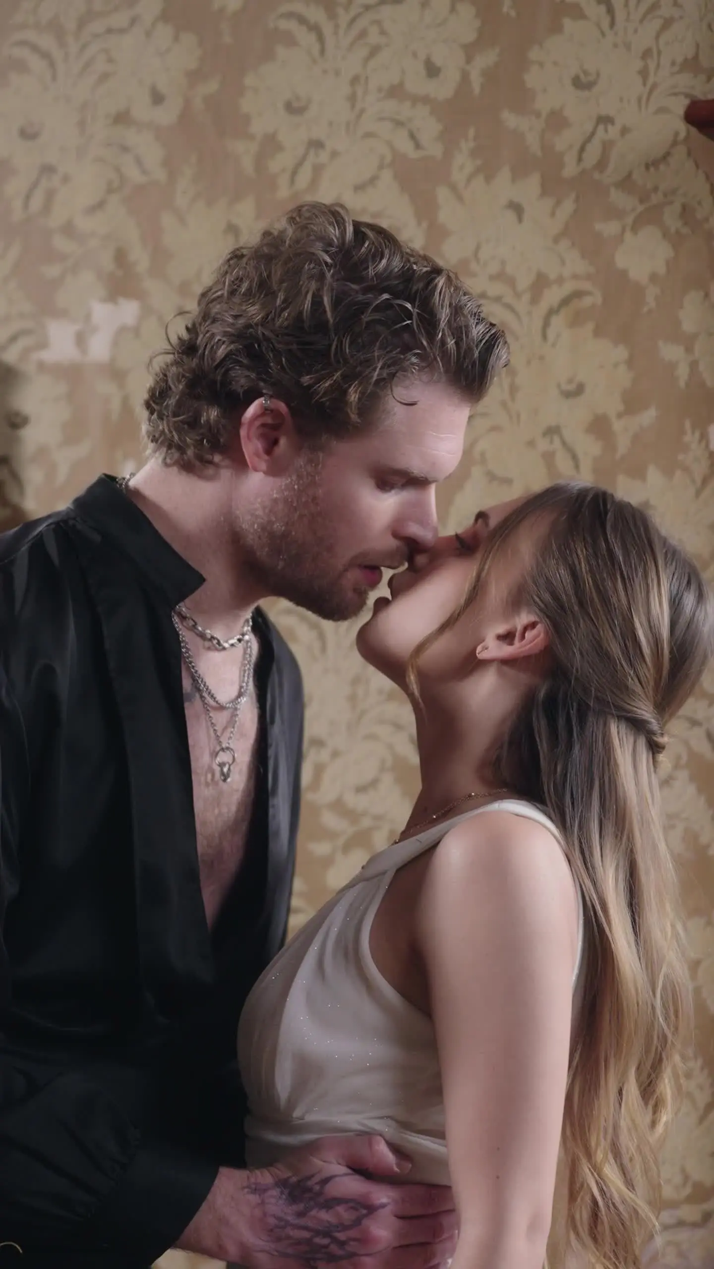 Episodio 7 de La novia de Lucifer