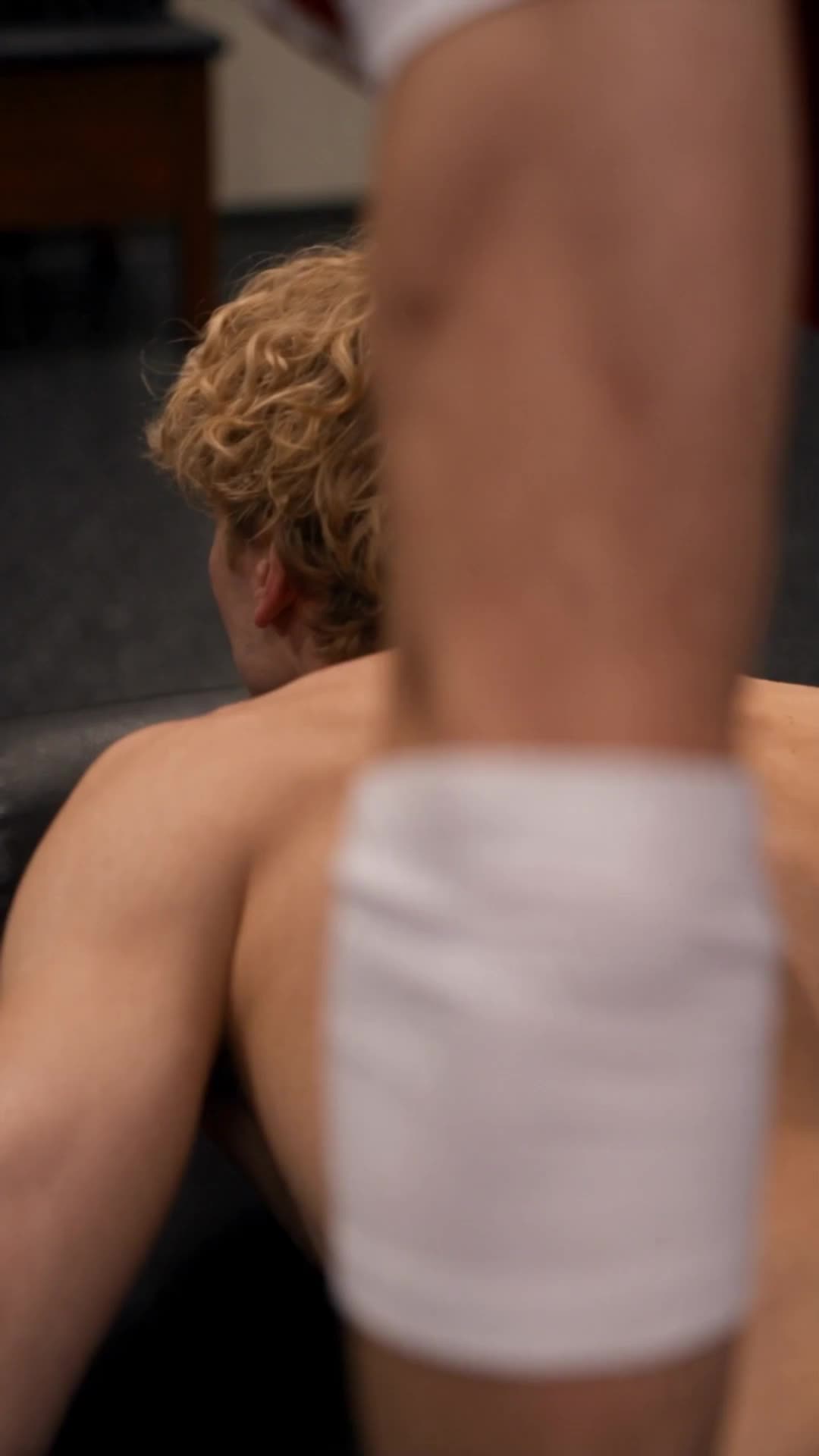 Episodio 12 de Lecciones de romance con mi quarterback