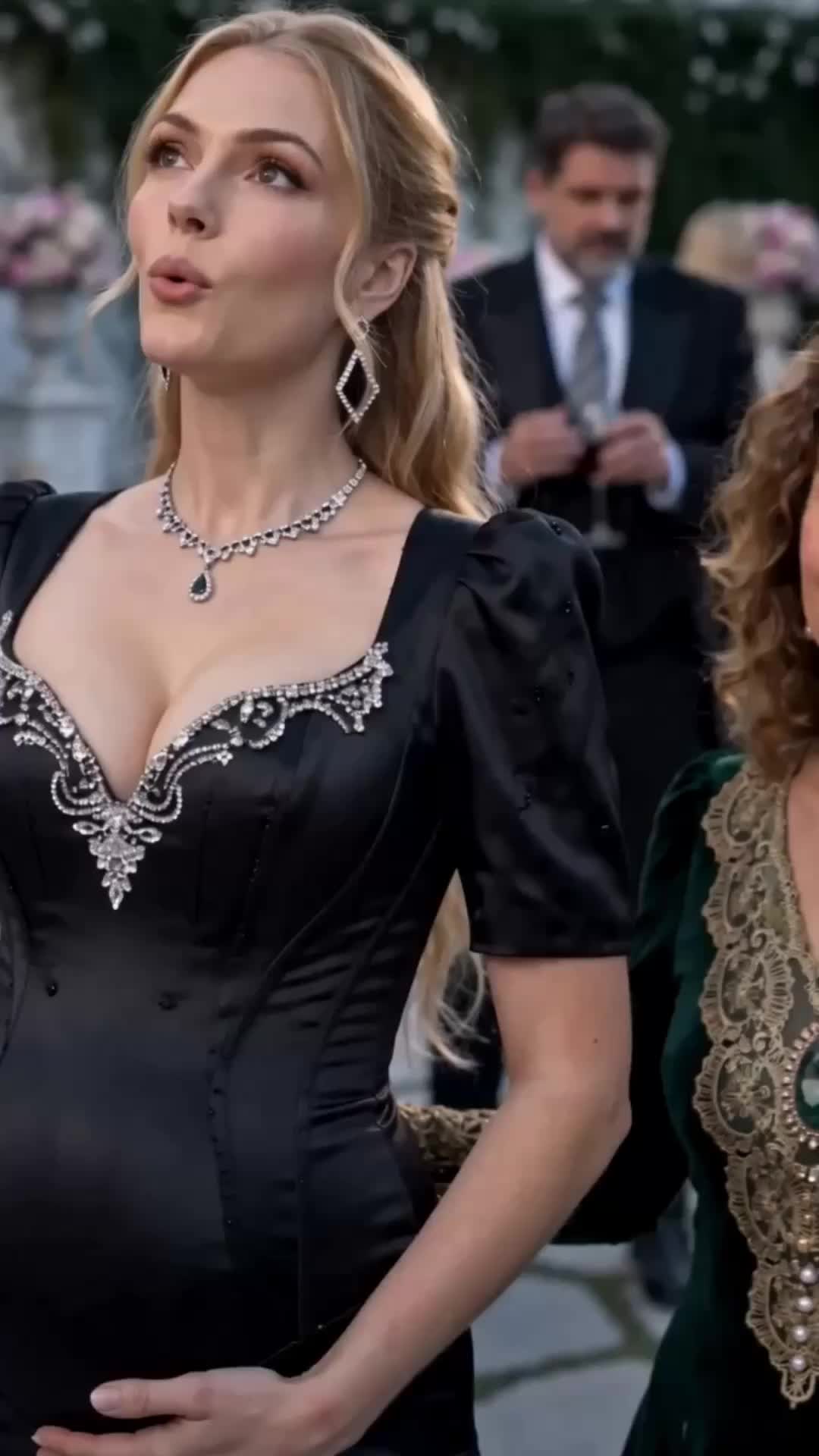 Episodio 26 de Luna rechazada es la reina del Alfa