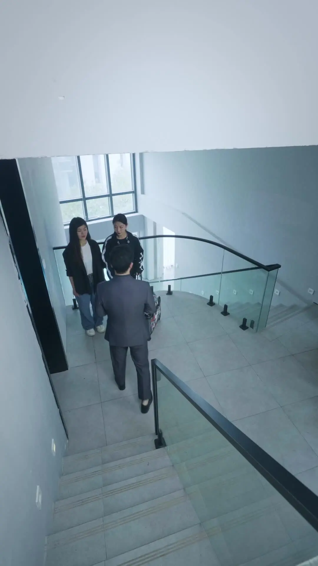 Episodio 71 de Mamá,Vamos a Echar a la Impostora