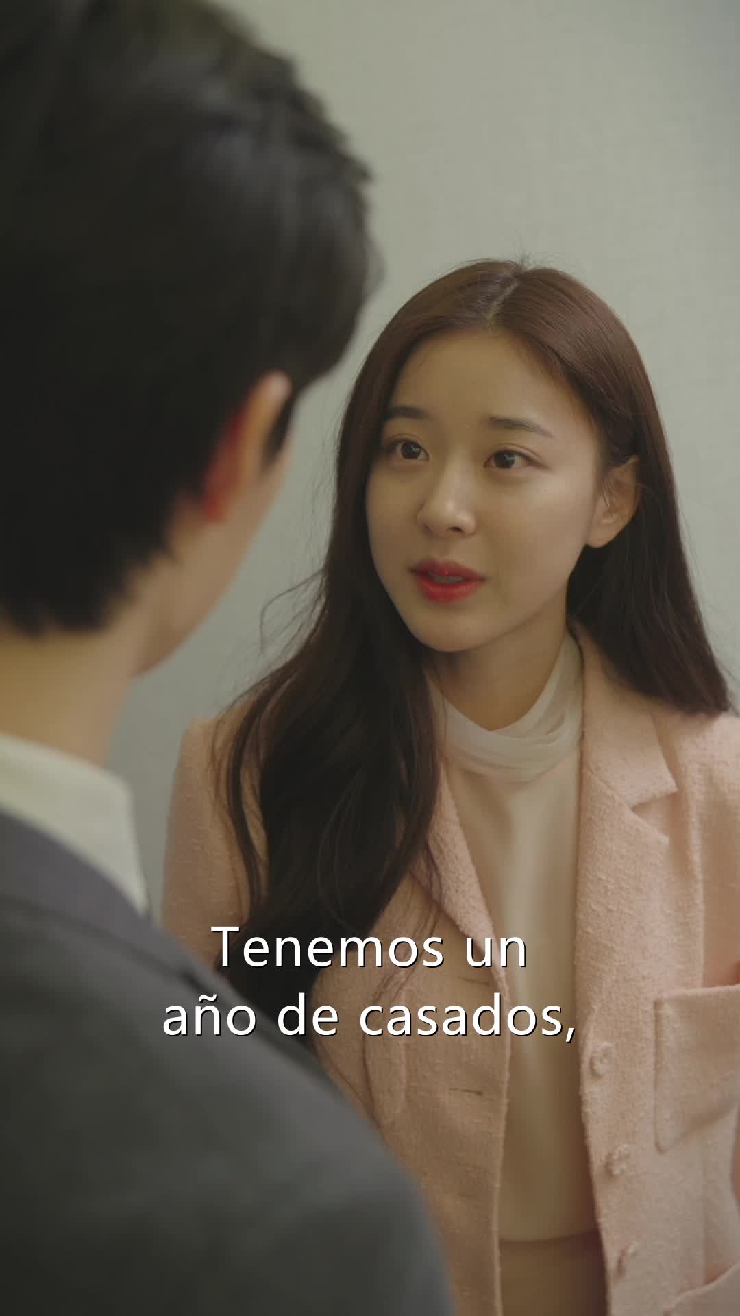 Episodio 77 de Mi CEO padre persigue a mi madre cuando yo regrese