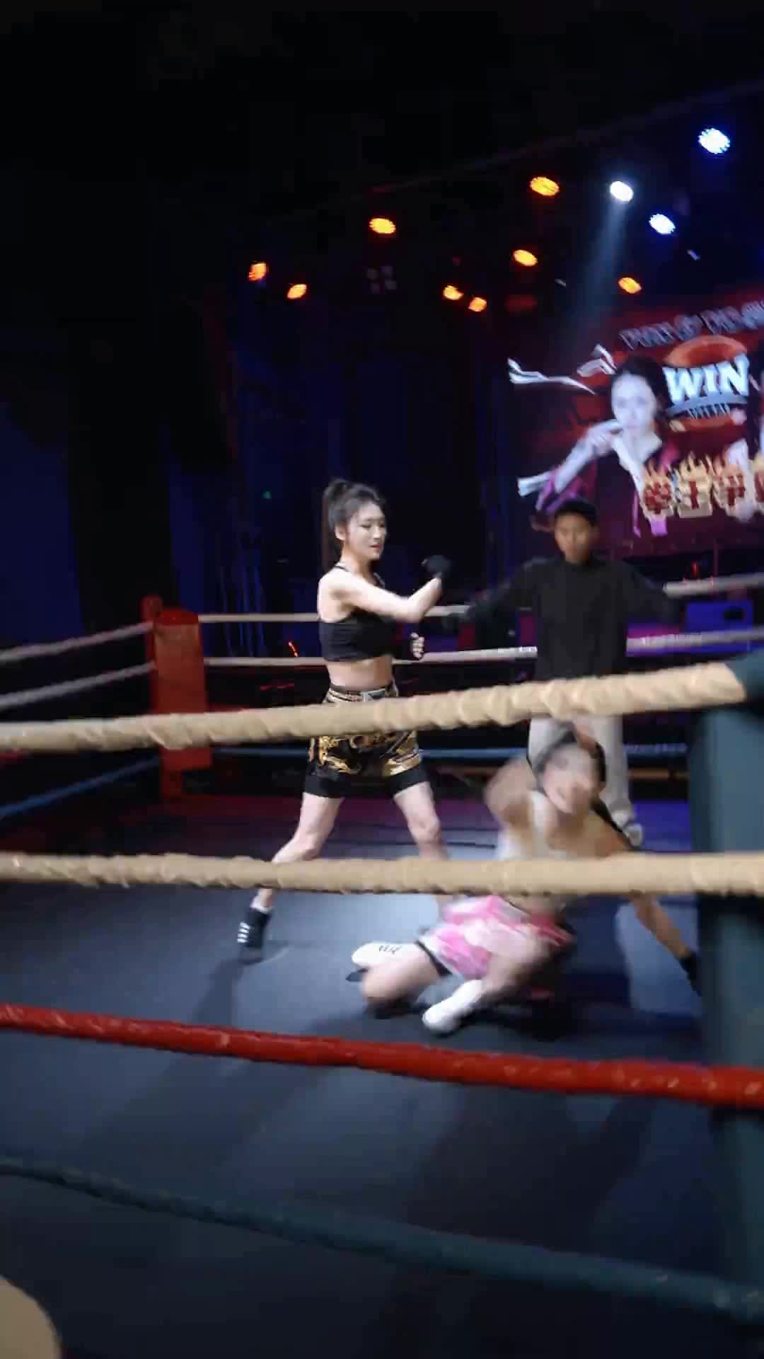 Episodio 37 de Mi mamá es campeona de boxeo