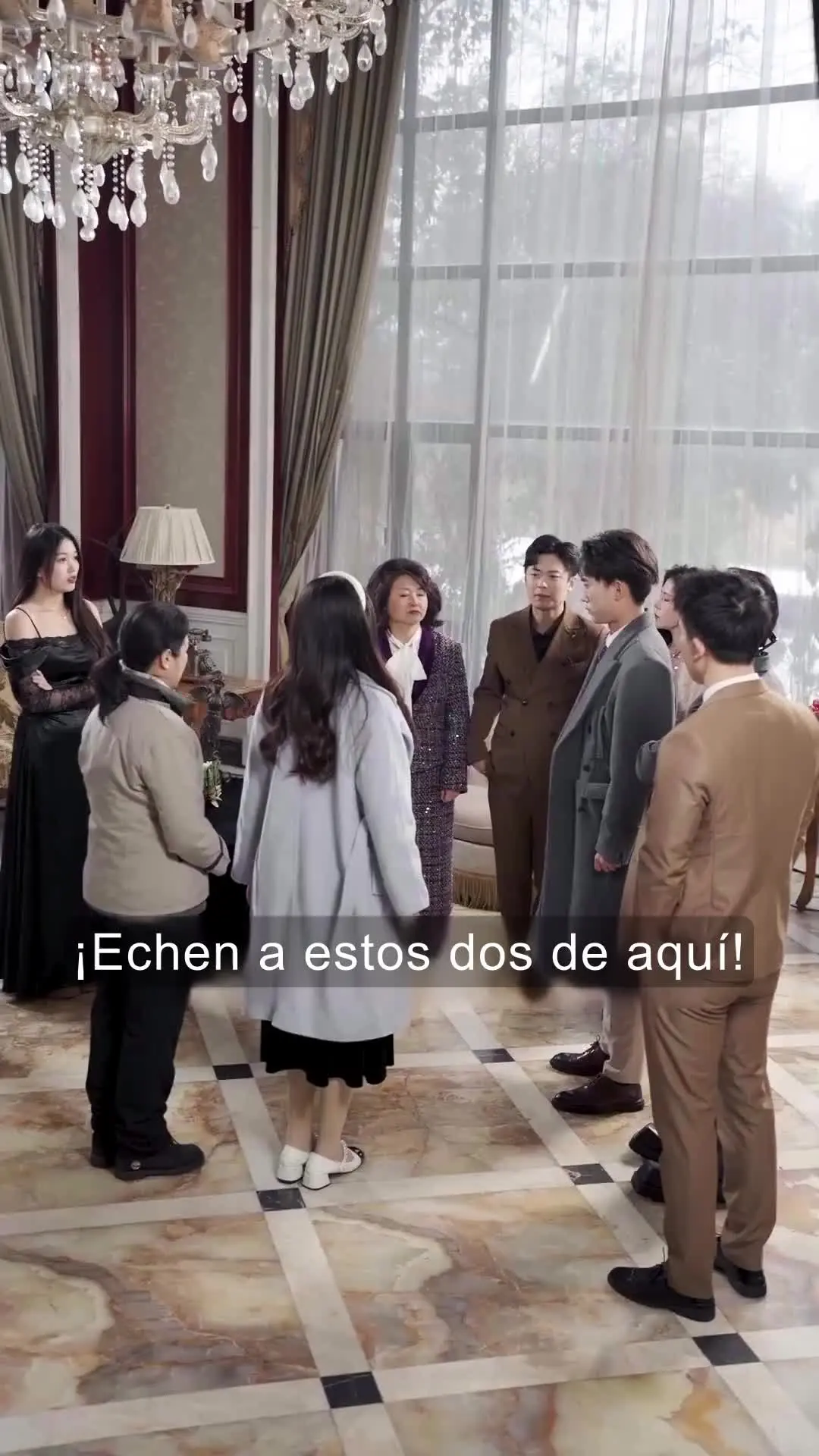 Episodio 9 de Mimada por Tres Hermanos Poderosos